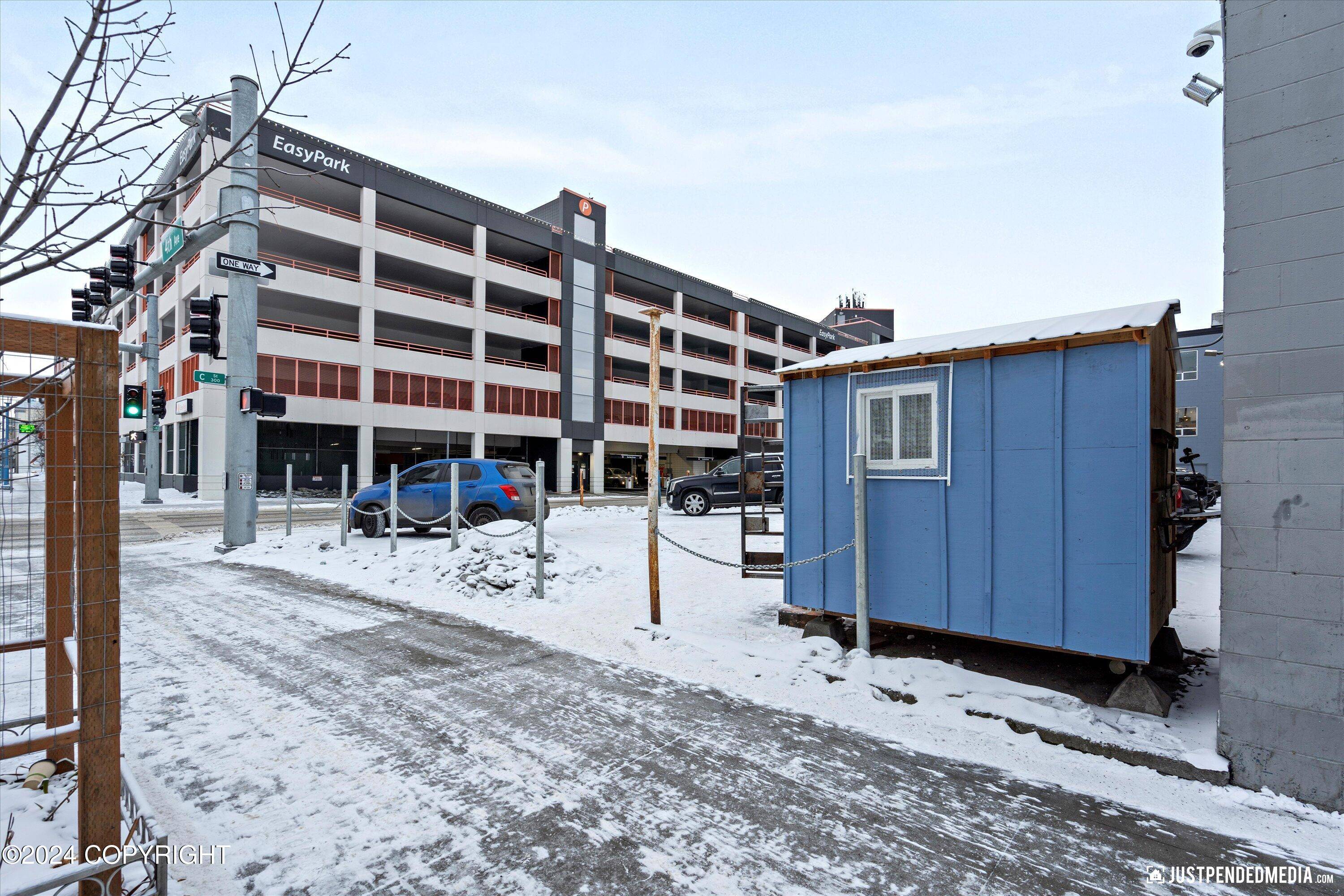 Anchorage, AK 99501,300 W 4th AVE