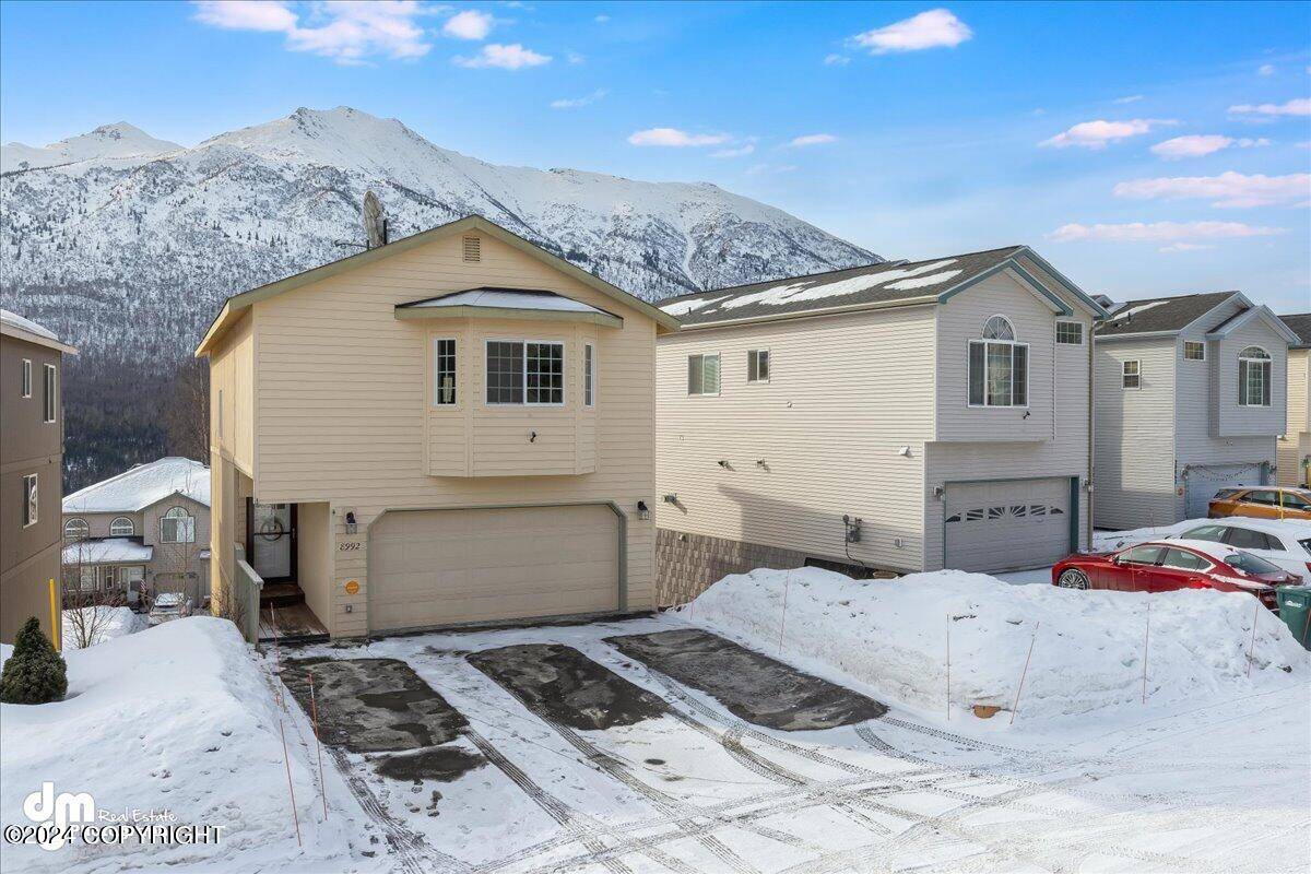 Eagle River, AK 99577,8992 Eagle River LN