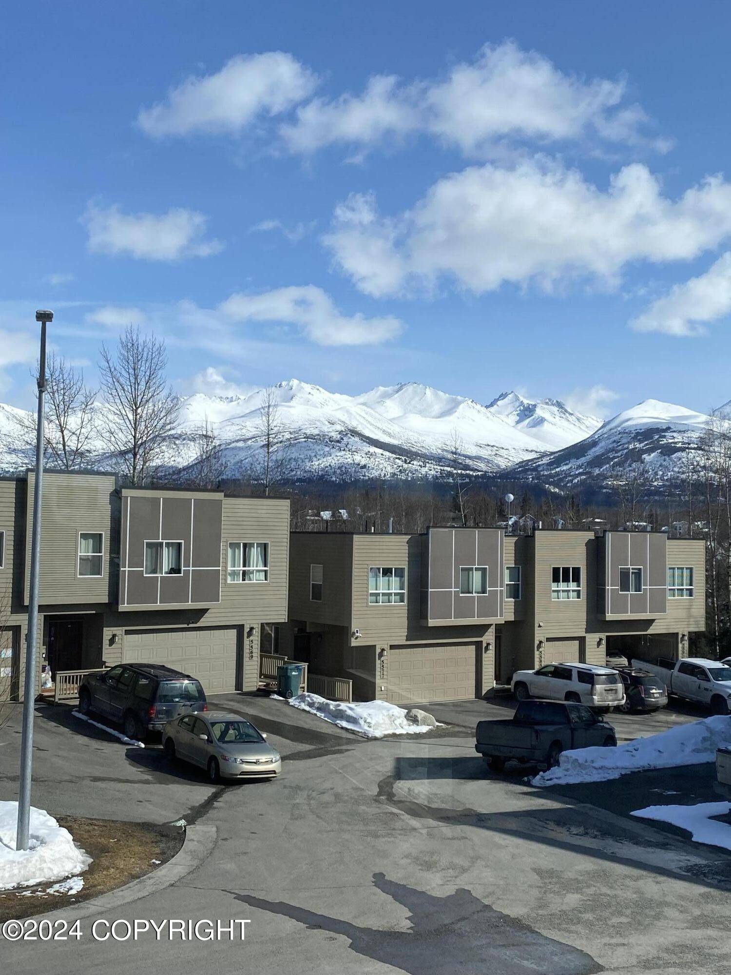 Anchorage, AK 99504,3668 Little Bear PL #6