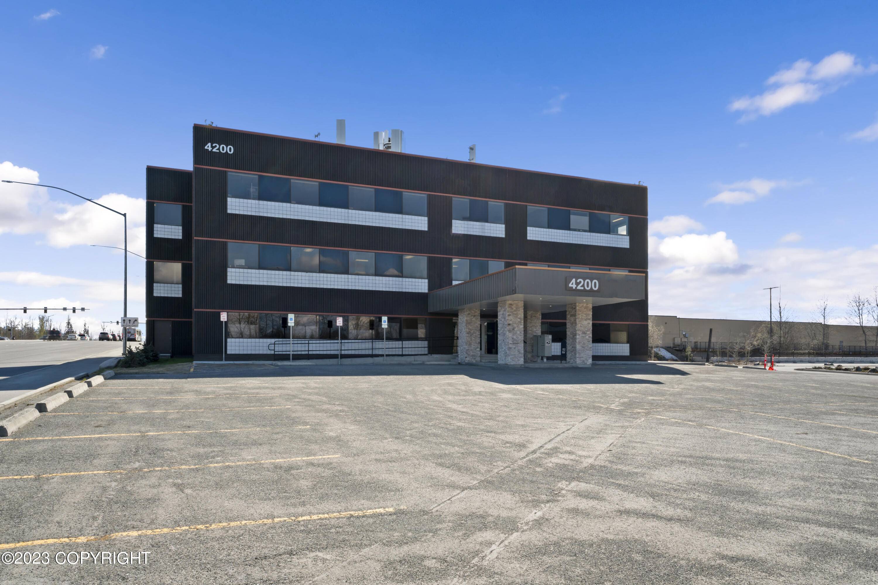 Anchorage, AK 99508,4200 Lake Otis Pkwy