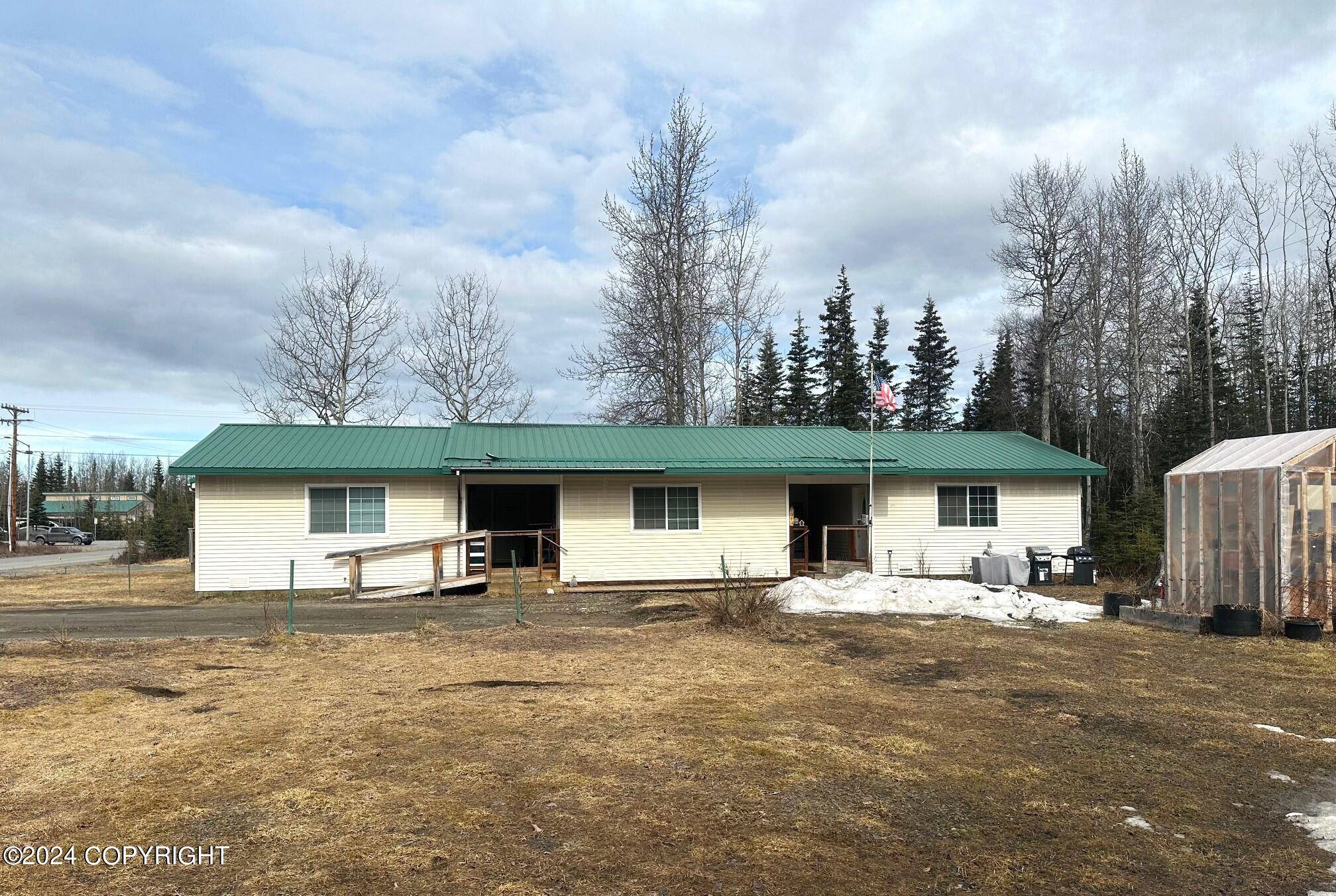 Kenai, AK 99611,704 Highbush LN