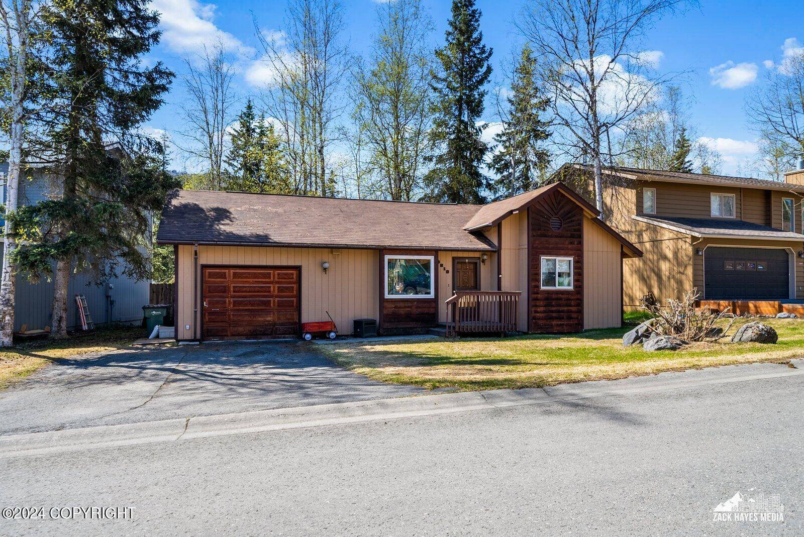 Eagle River, AK 99577,8818 Dome CIR