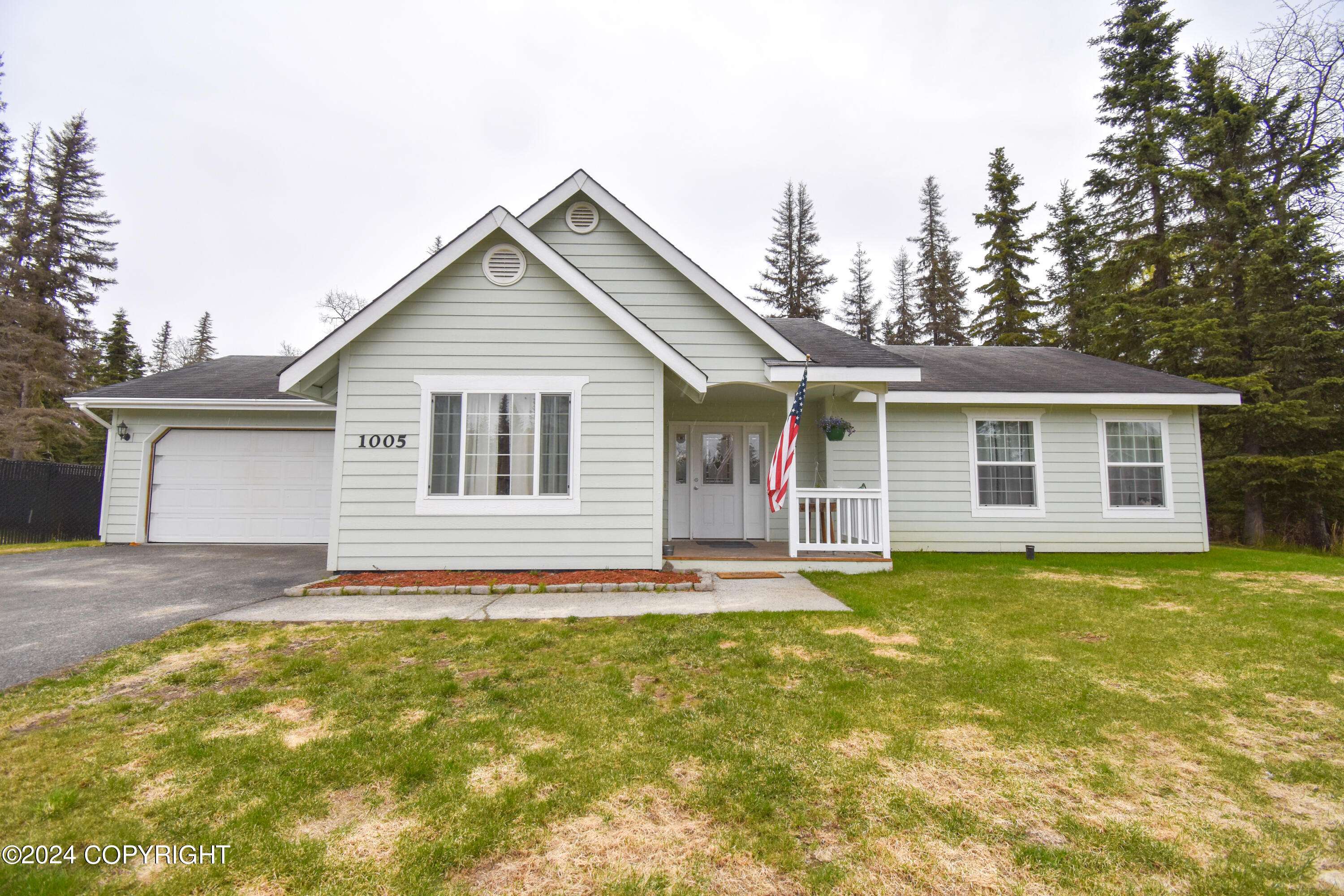 Kenai, AK 99611,1005 Inlet Woods DR