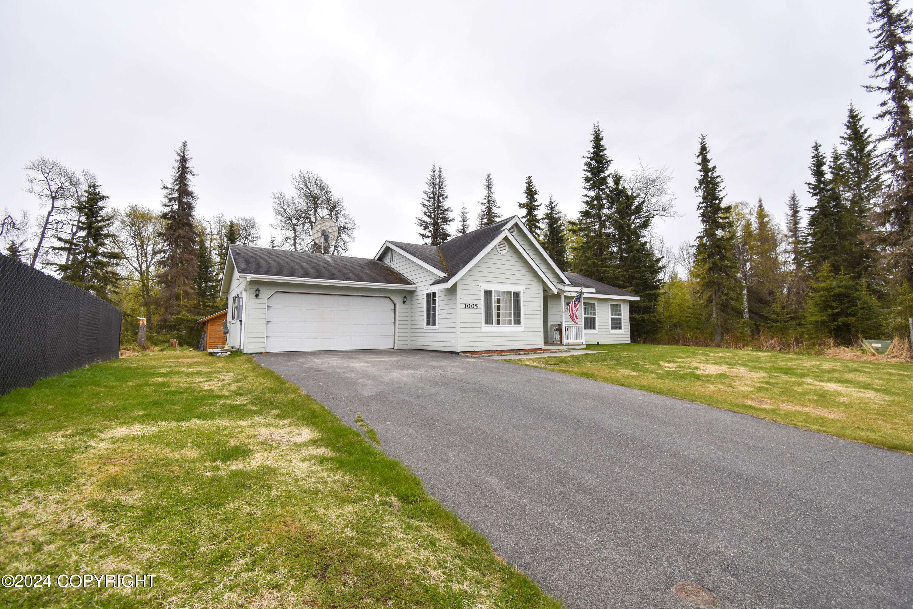 Kenai, AK 99611,1005 Inlet Woods DR