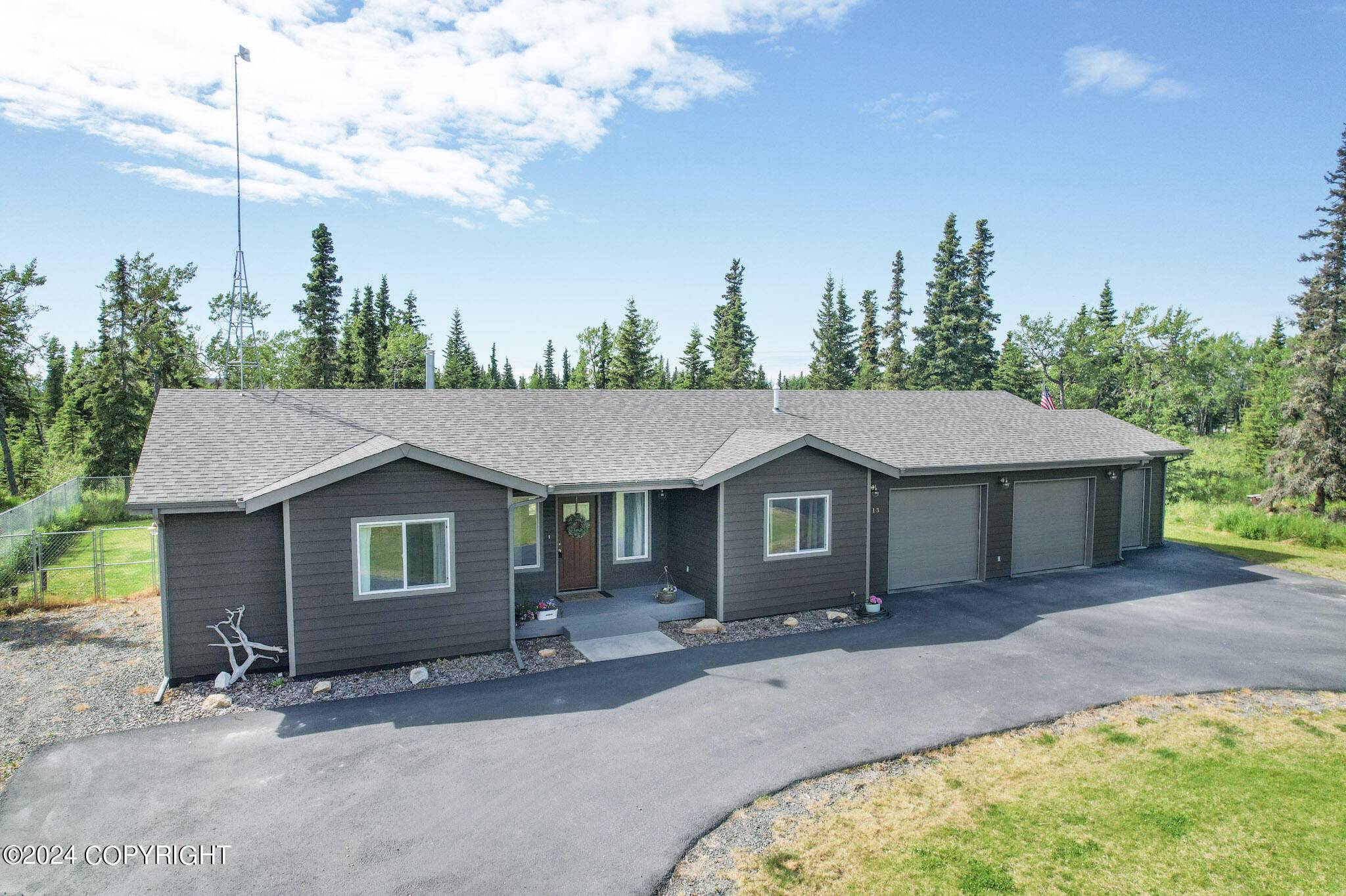 Kenai, AK 99611,37613 Captains Court