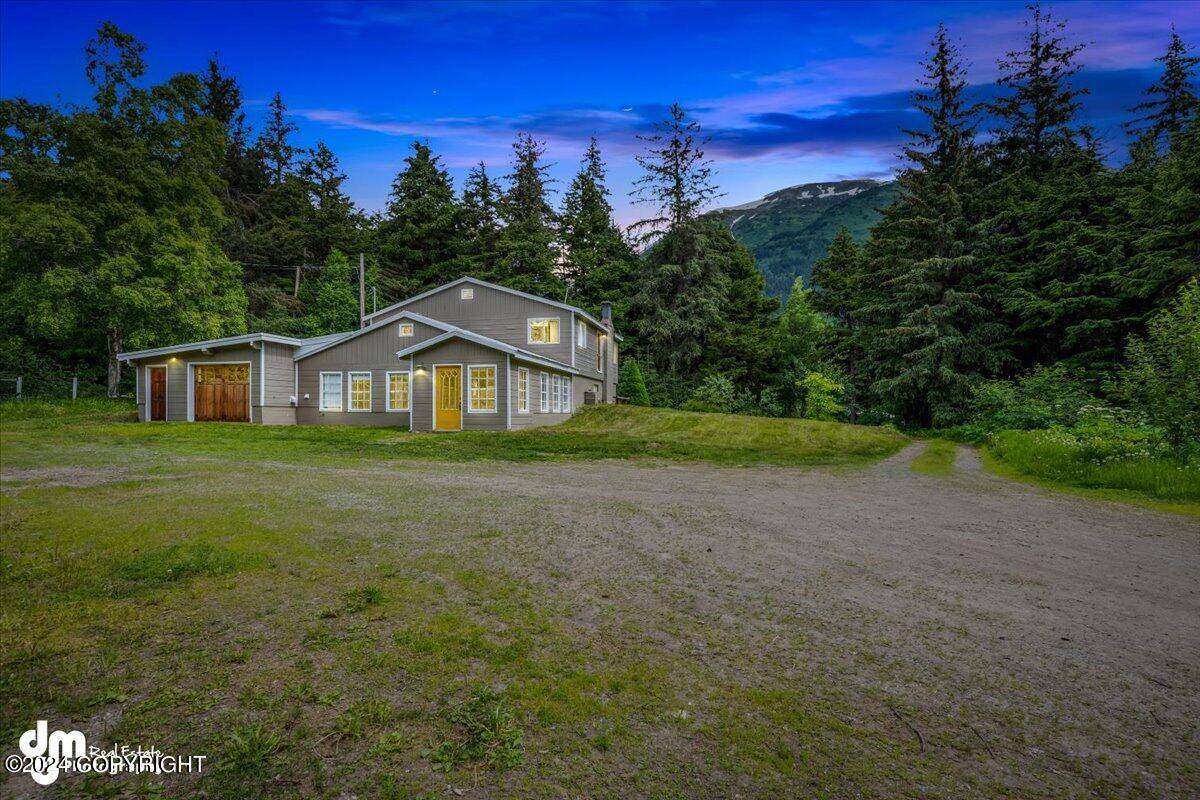 Girdwood, AK 99540,330 Sawmill RD