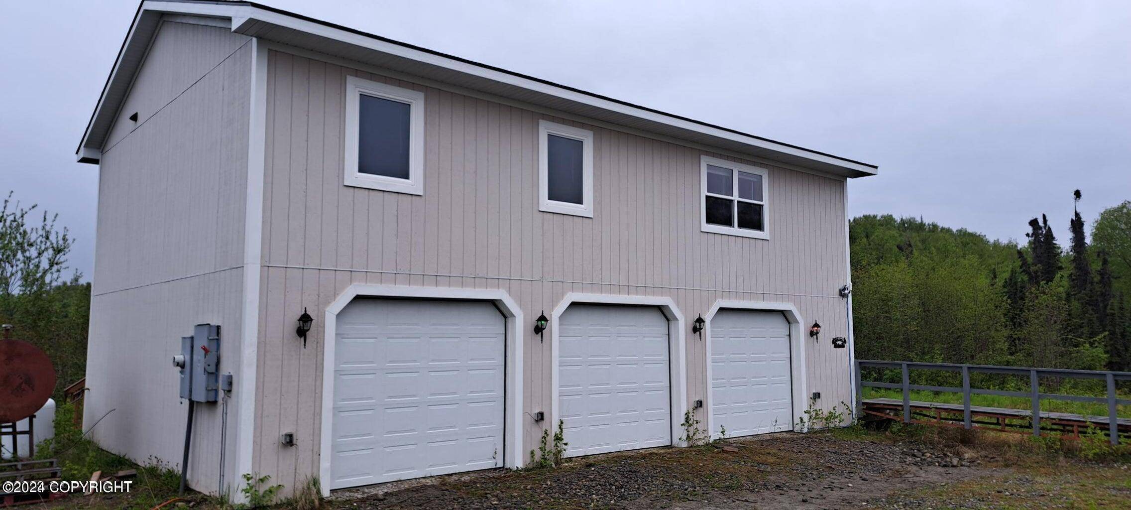 Big Lake, AK 99652,4023 S Jack London CIR