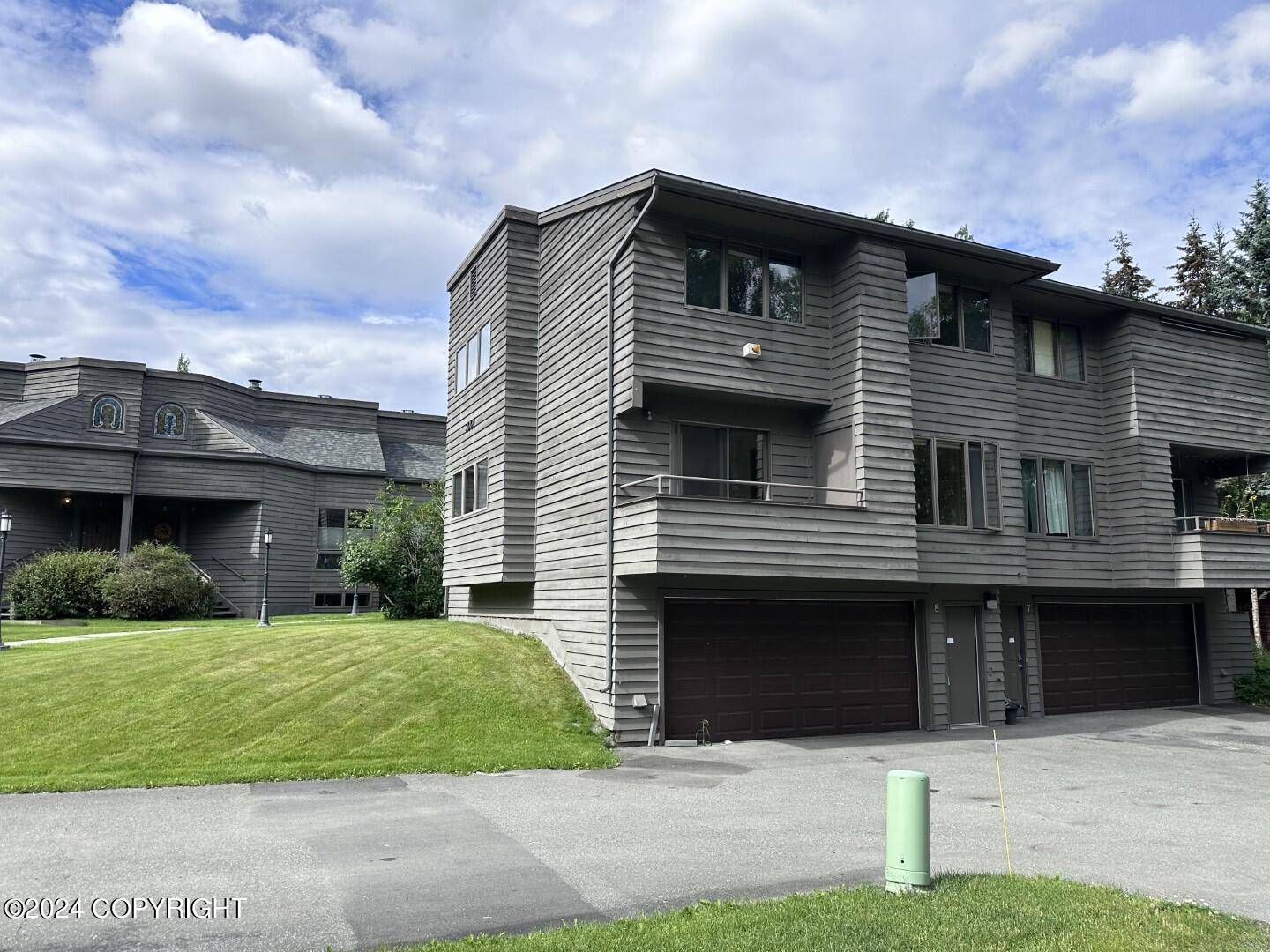 Anchorage, AK 99508,3001 Widgeon LN #8