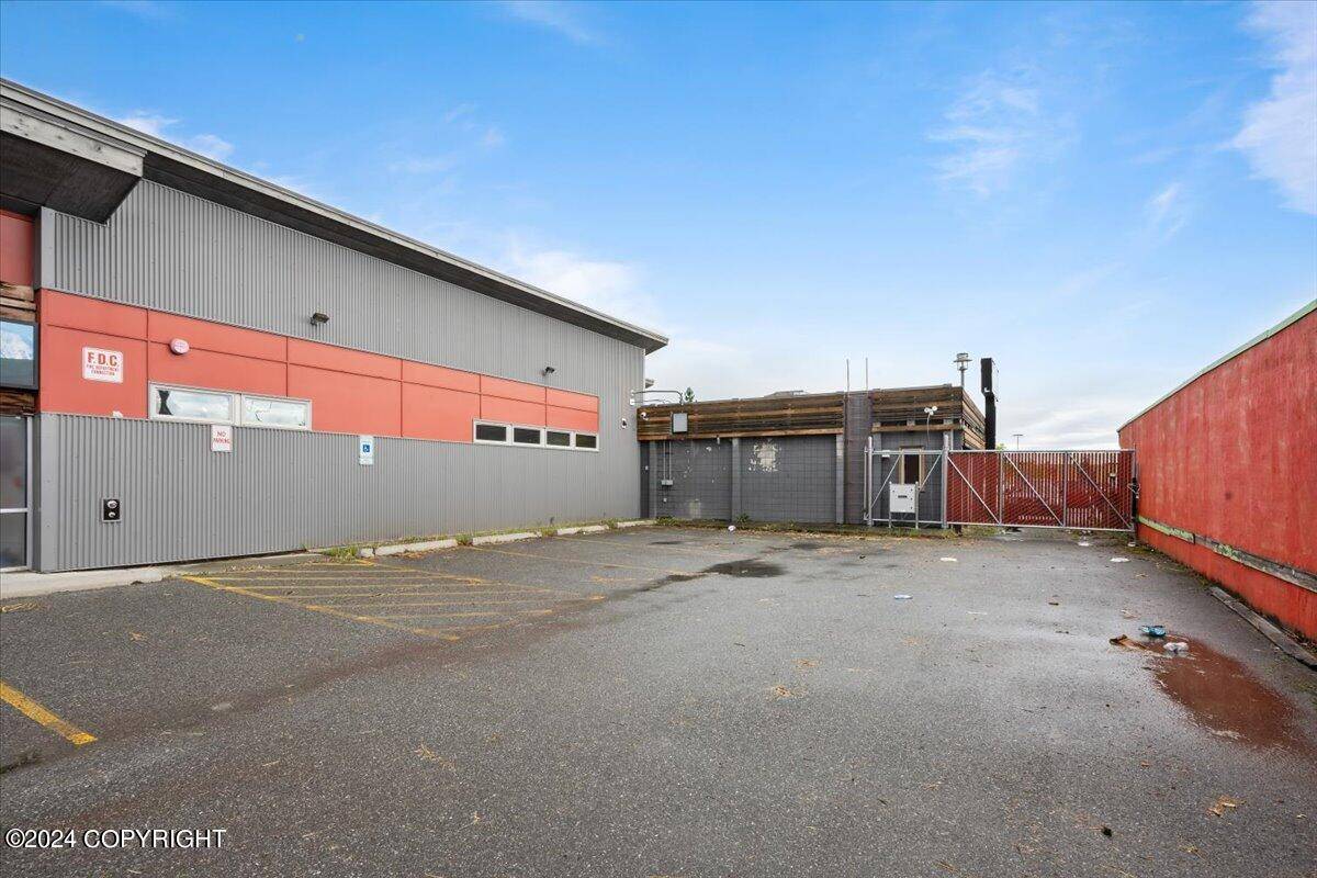 Anchorage, AK 99508,4119 Mountain View DR