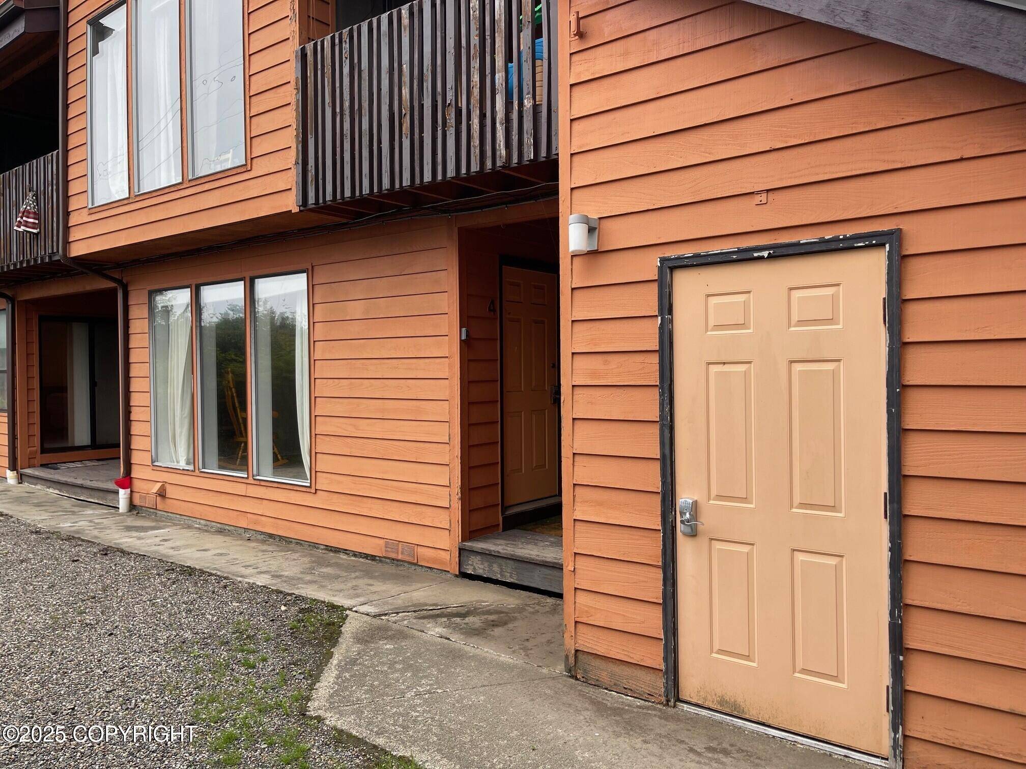 Ketchikan, AK 99901,3560 Fairview AVE #4