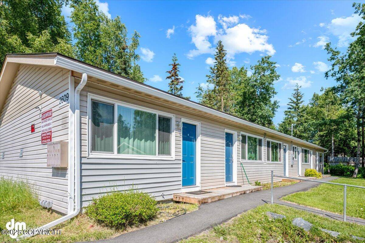 Anchorage, AK 99517,2607 W 33rd AVE