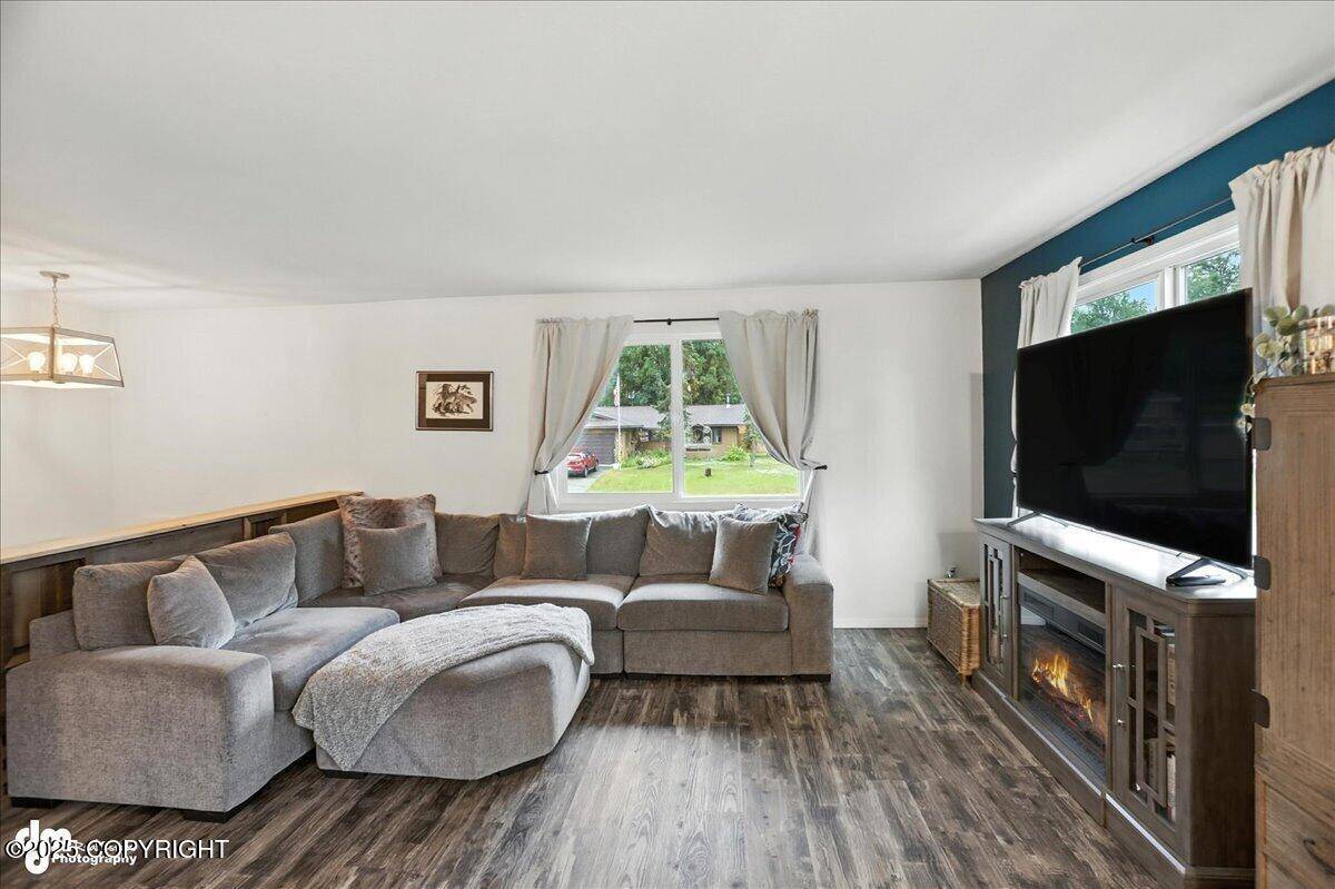 Eagle River, AK 99577,16207 Squaw Valley CIR