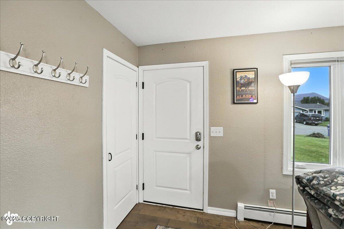 Anchorage, AK 99507,2812 Bass ST