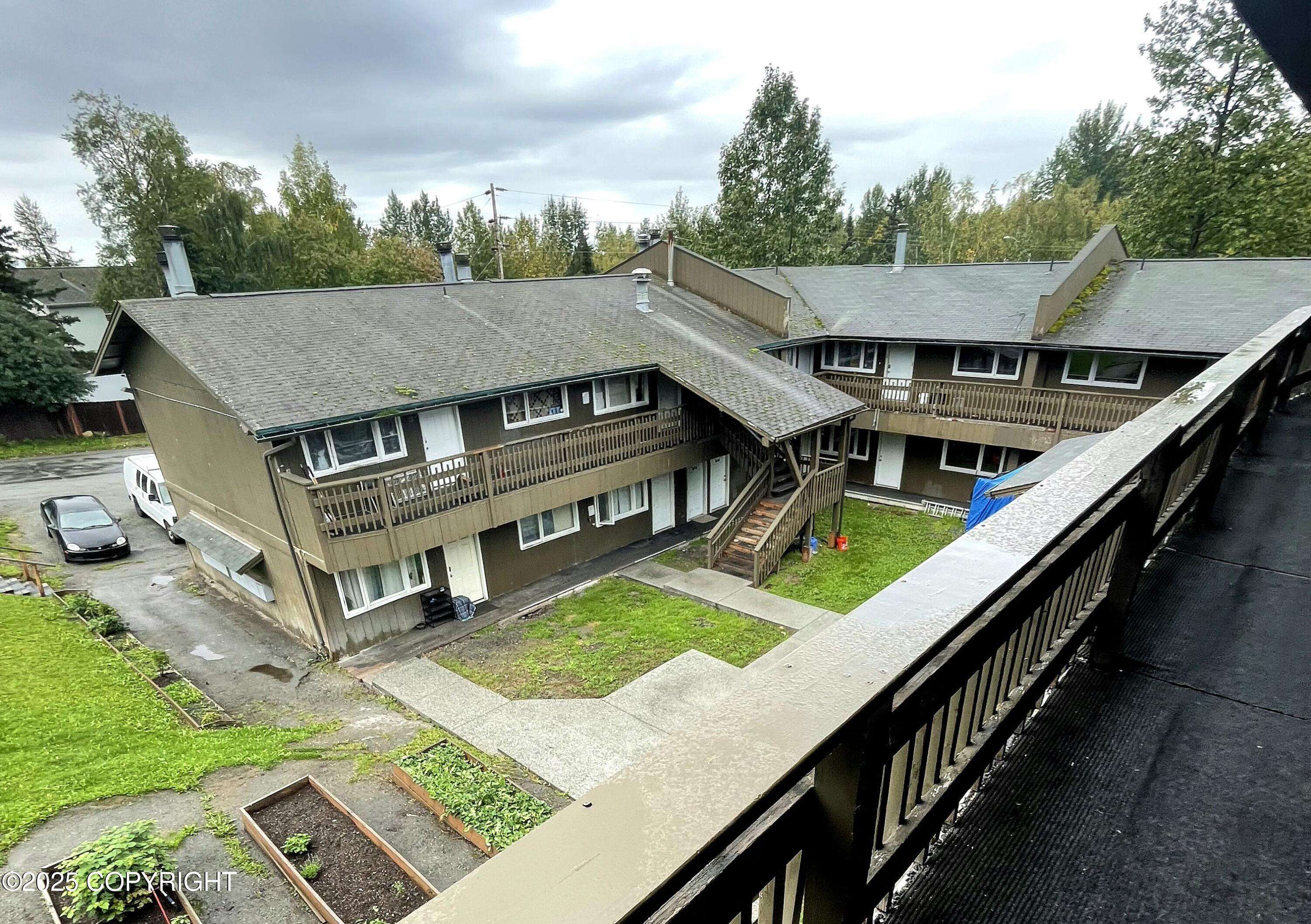 Anchorage, AK 99508,6701 E 6th AVE 21