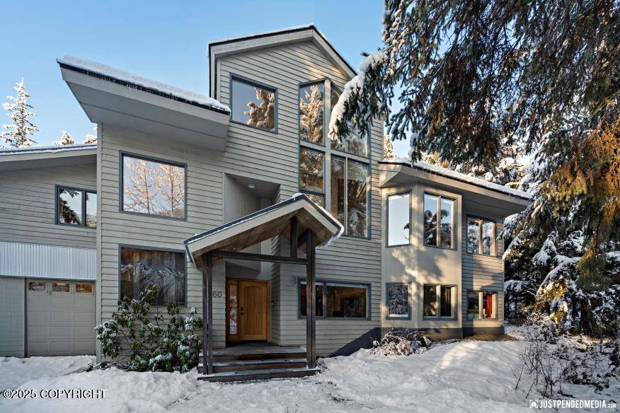 Girdwood, AK 99587,260 Vail DR