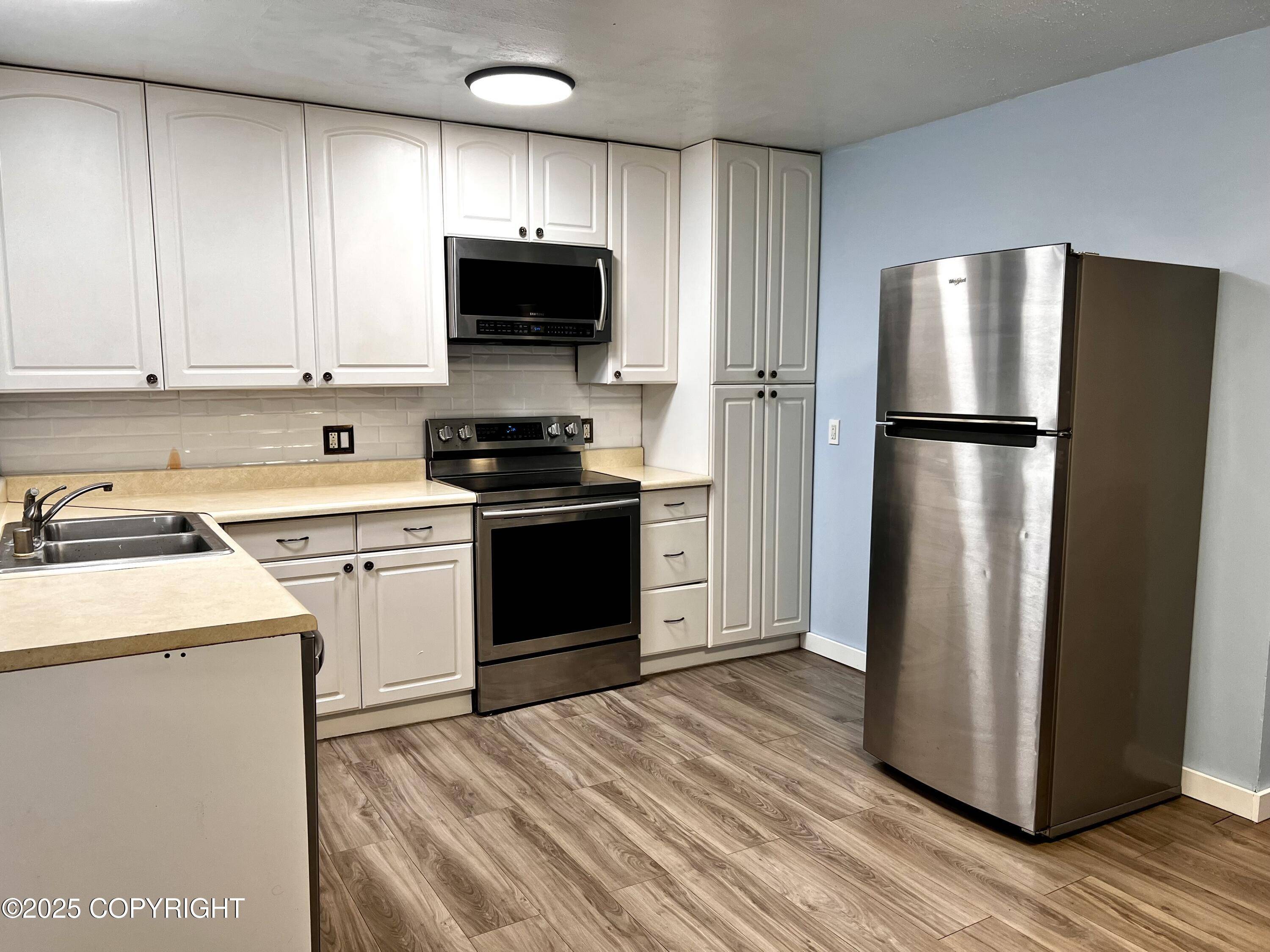 Anchorage, AK 99504,3337 Creekside DR #B