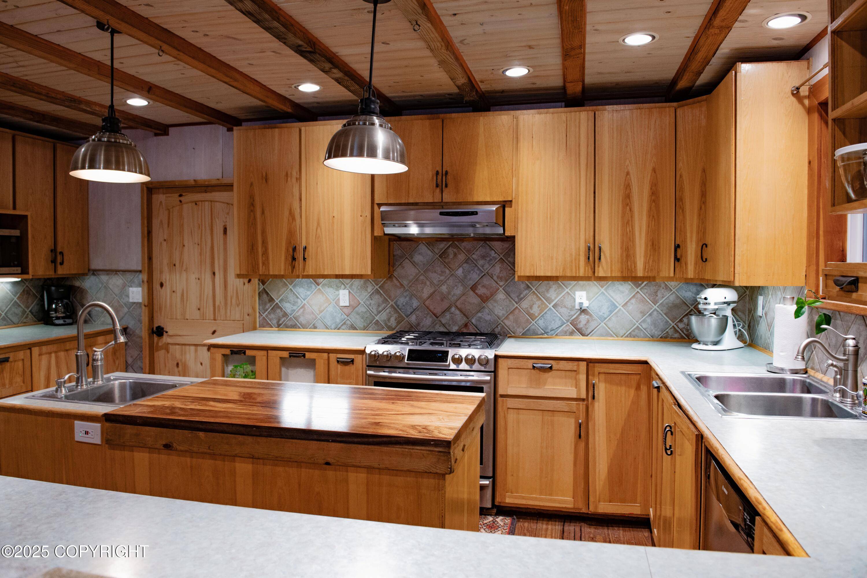 Seward, AK 99664,13178 Bruno RD