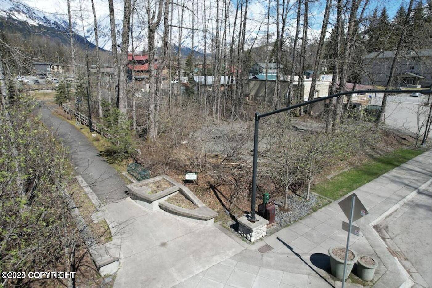 Girdwood, AK 99587,000 Girdwood PL