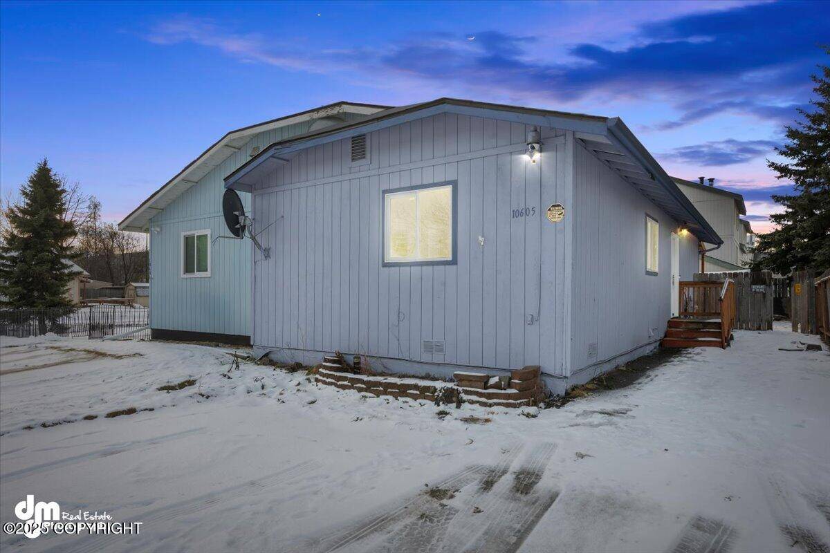 Anchorage, AK 99515,10605 Boysenberry PL