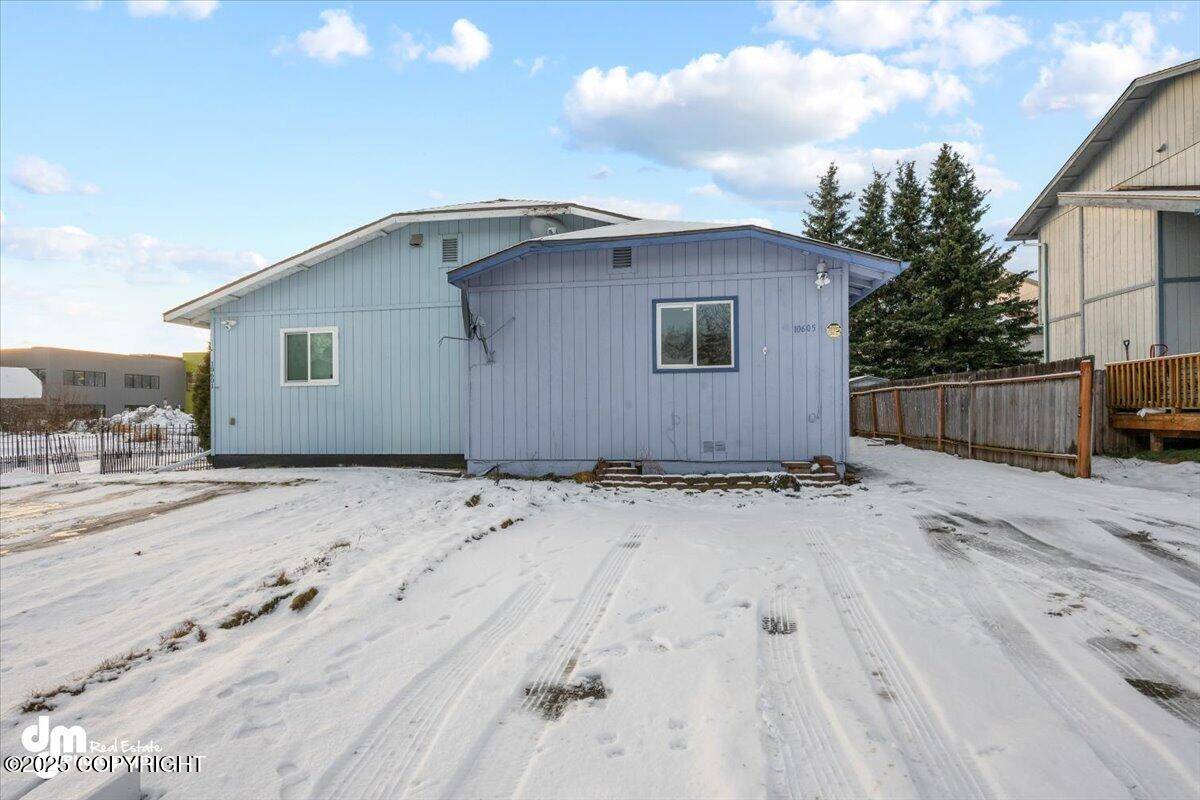 Anchorage, AK 99515,10605 Boysenberry PL