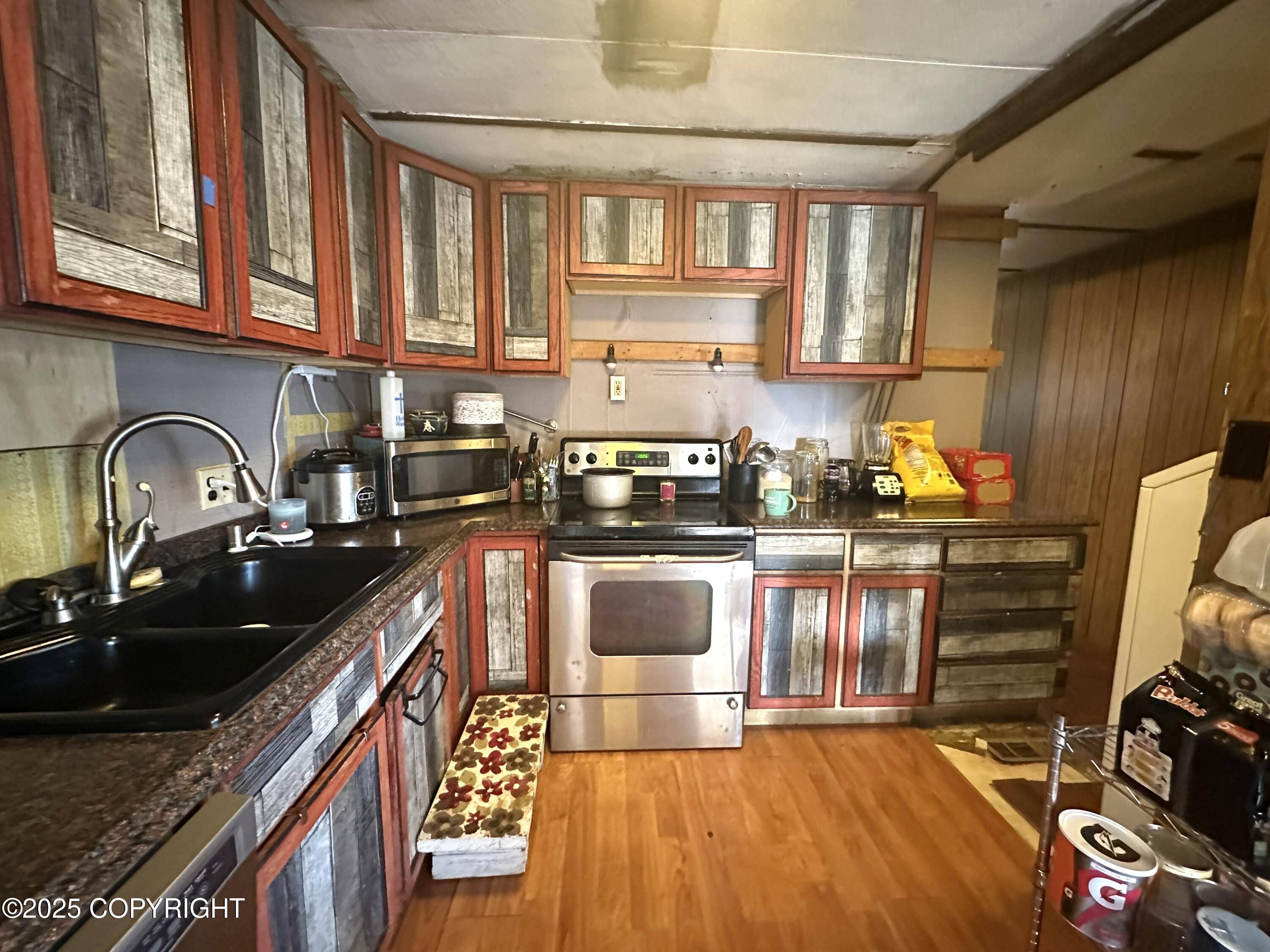 Anchorage, AK 99515,1200 W Dimond BLVD #839