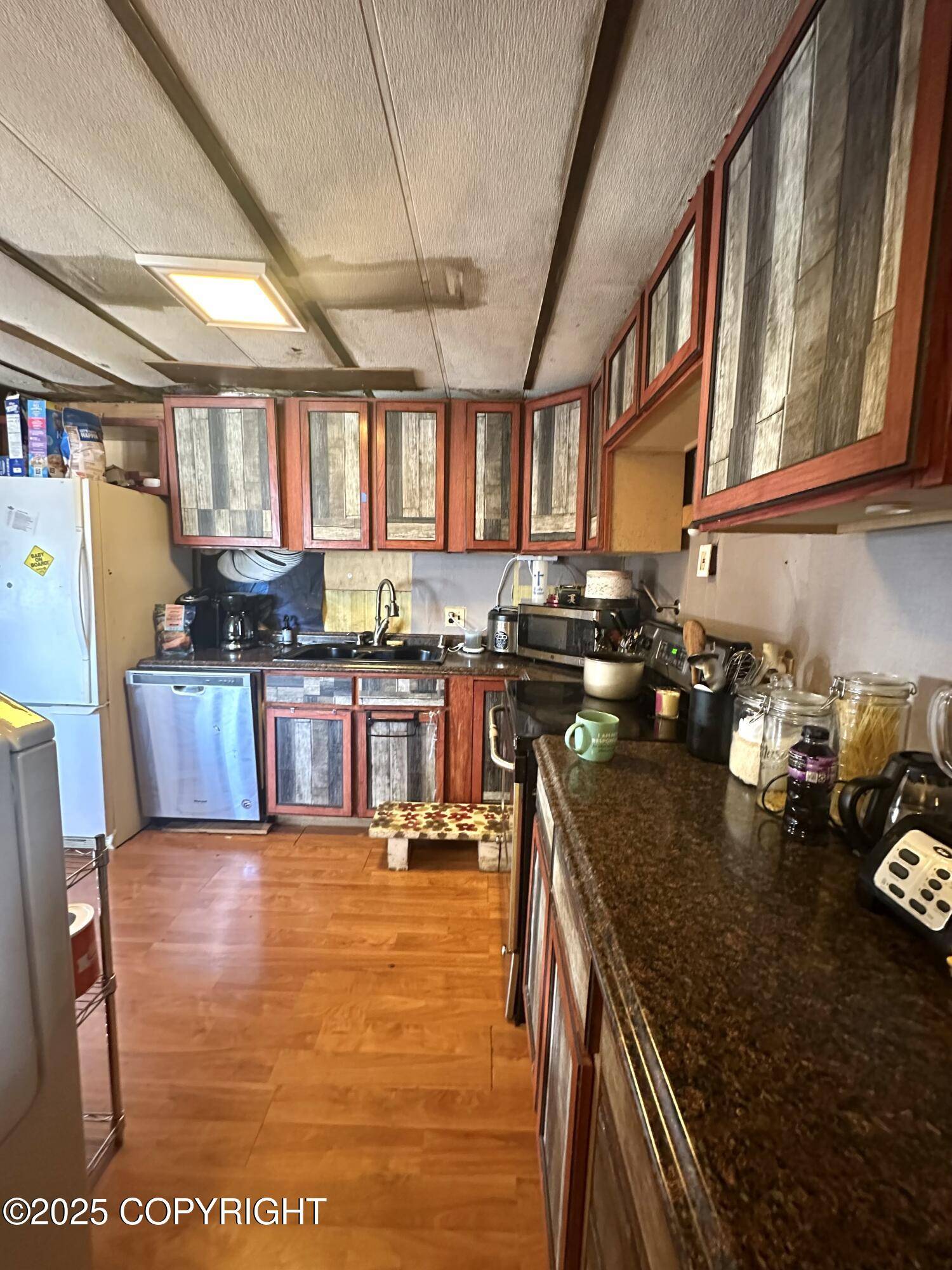Anchorage, AK 99515,1200 W Dimond BLVD #839