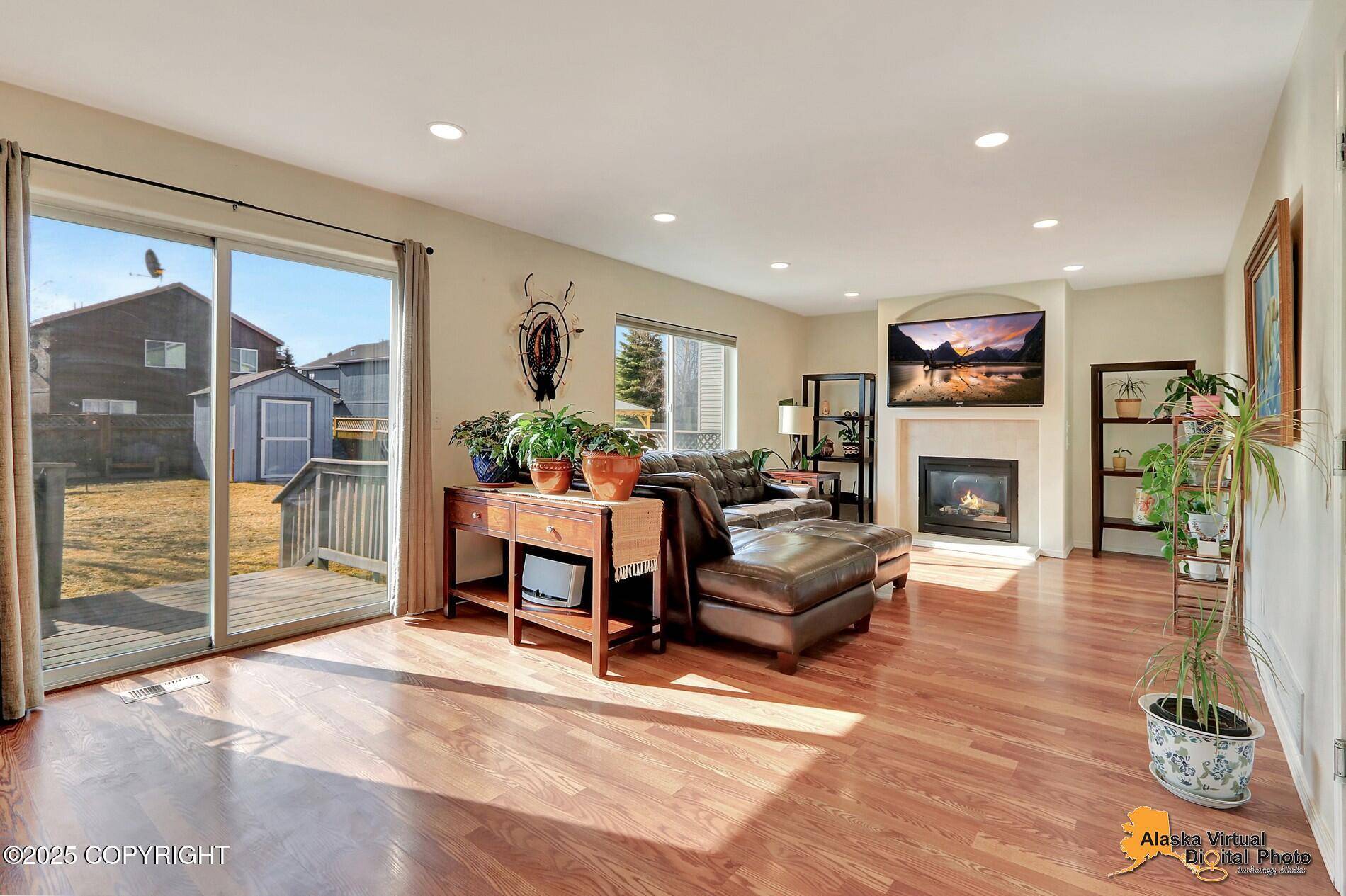 Anchorage, AK 99515,2104 Casey Cusack LOOP