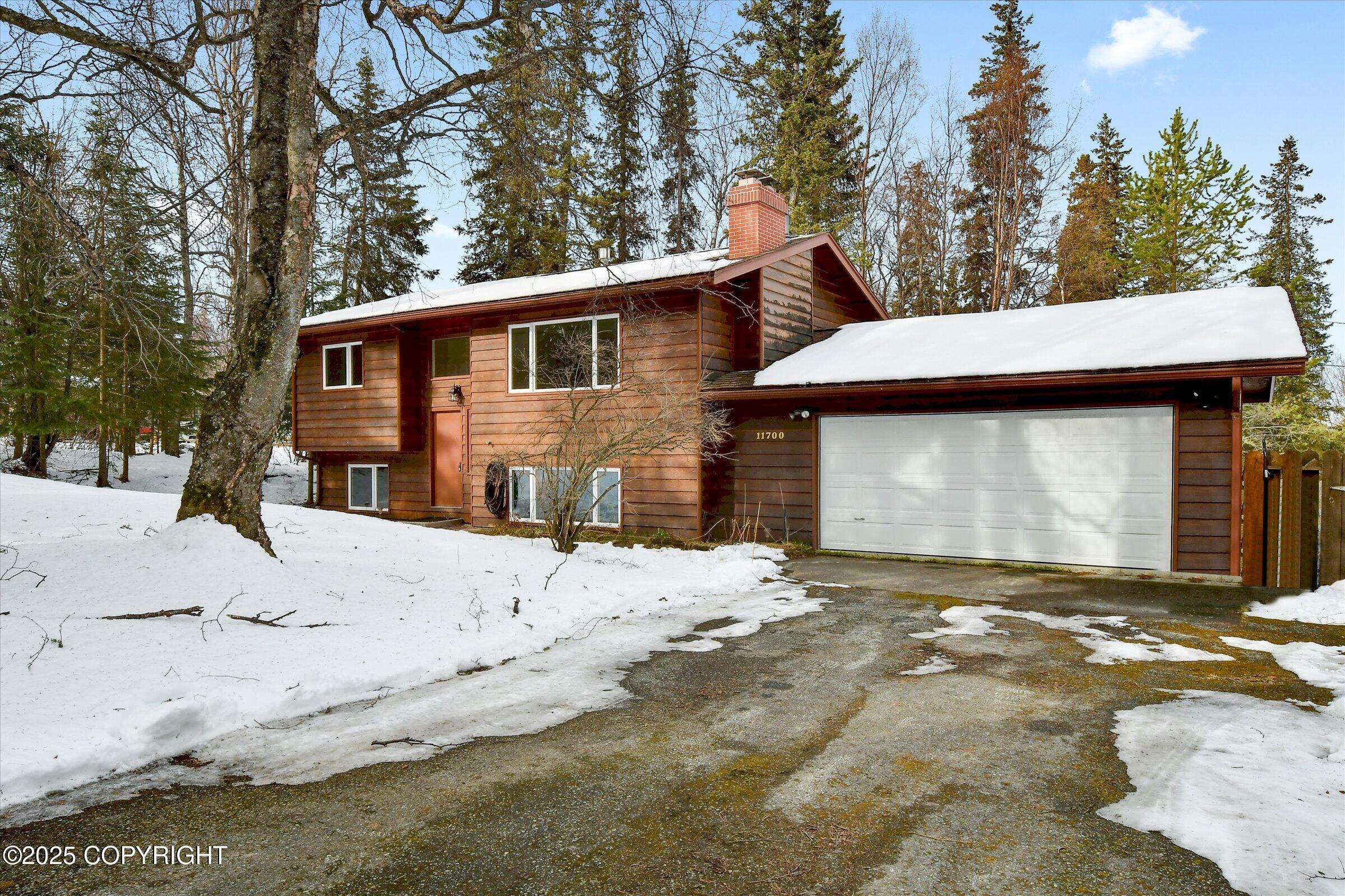 Anchorage, AK 99516,11700 Paddock LN