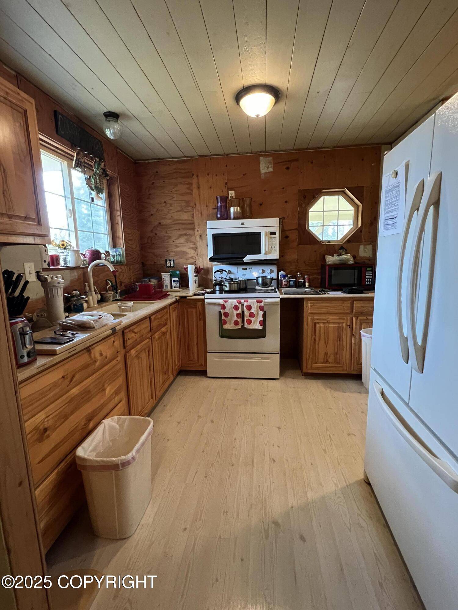 Soldotna, AK 99669,30258 Hook LN