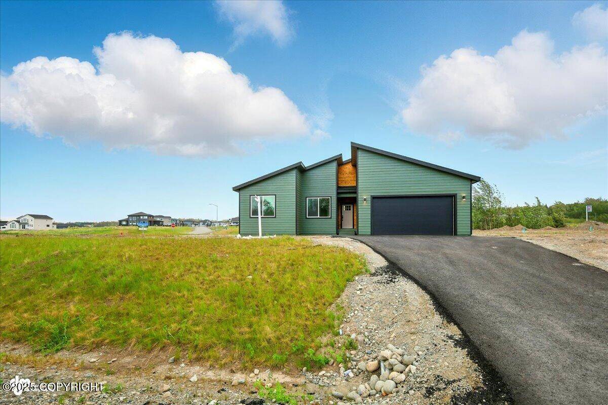 Palmer, AK 99645,2400 S Skyward View CIR