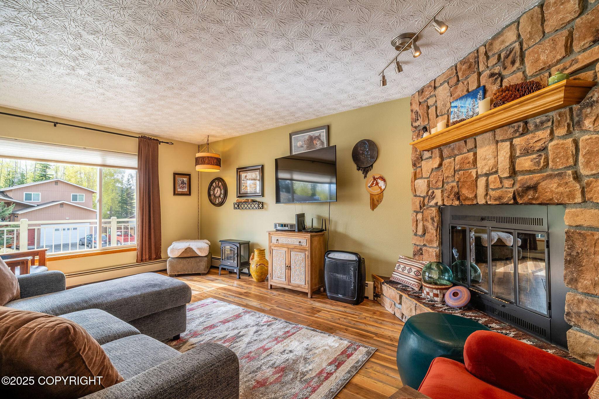 Eagle River, AK 99577,17529 Kantishna DR
