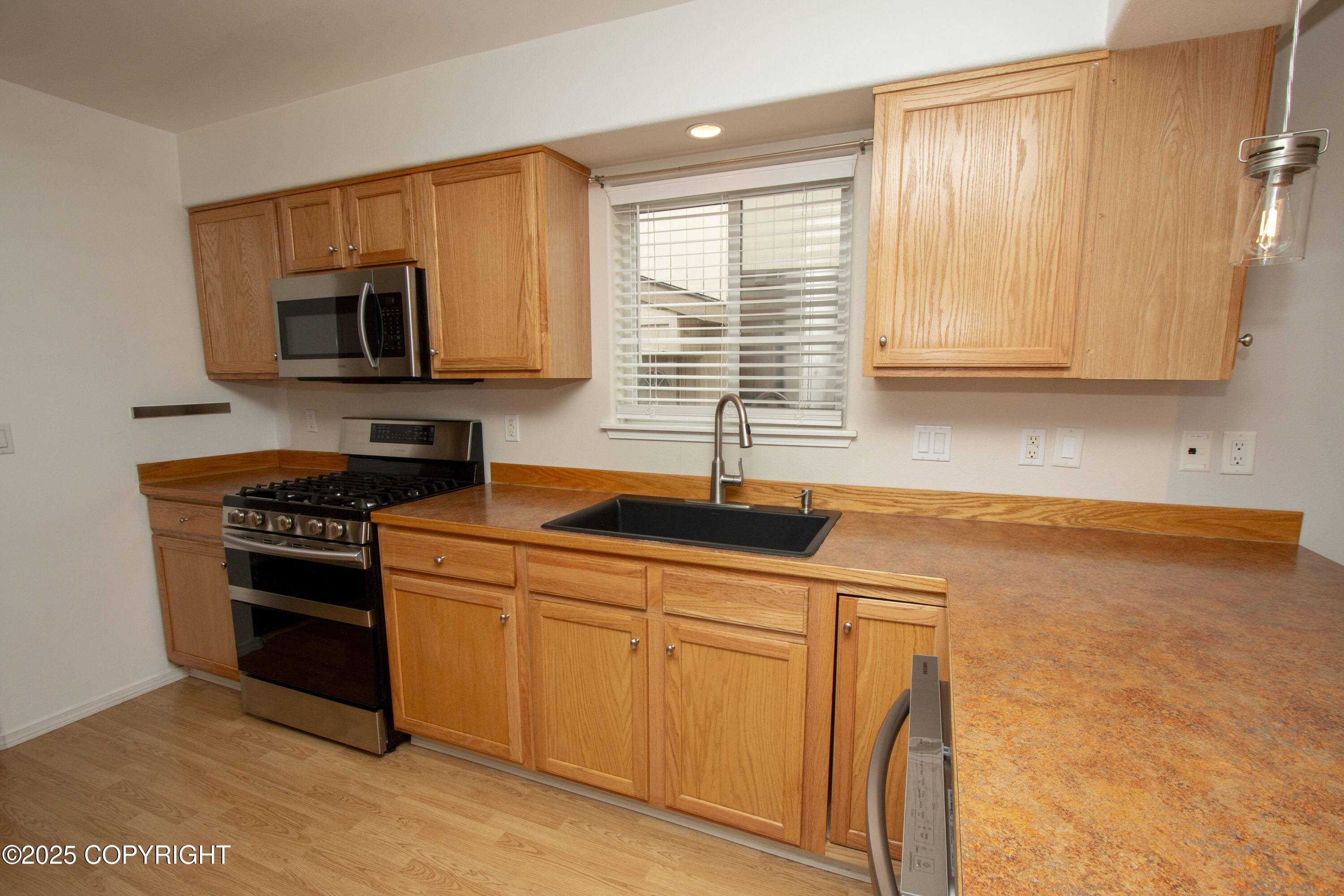 Eagle River, AK 99577,11021 Hannah Jane PL #7