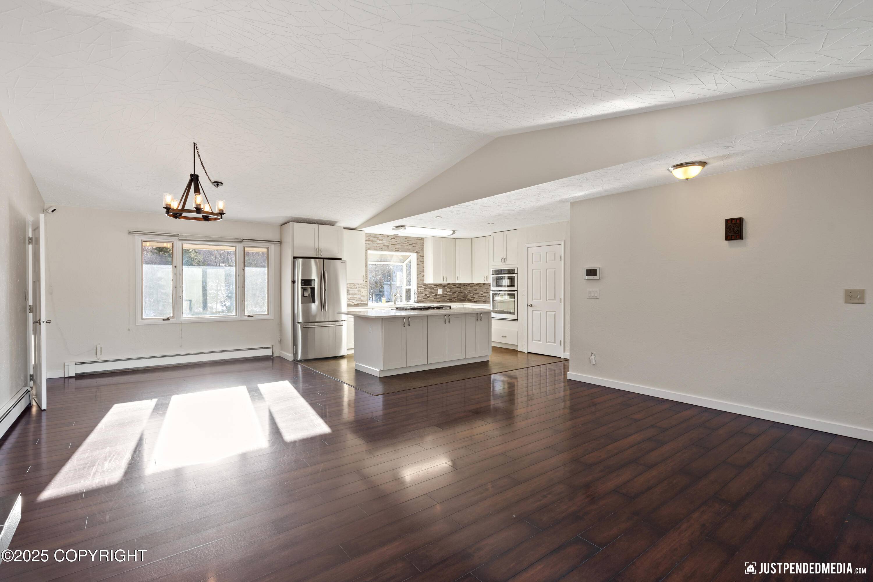 Anchorage, AK 99516,12935 Ridgeview DR