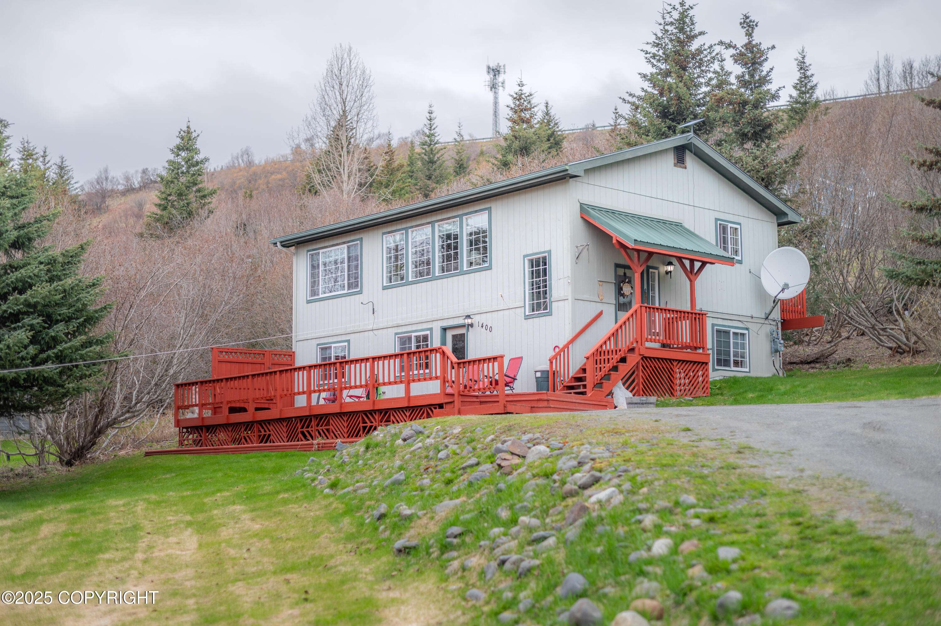 Homer, AK 99603,1400 Race RD