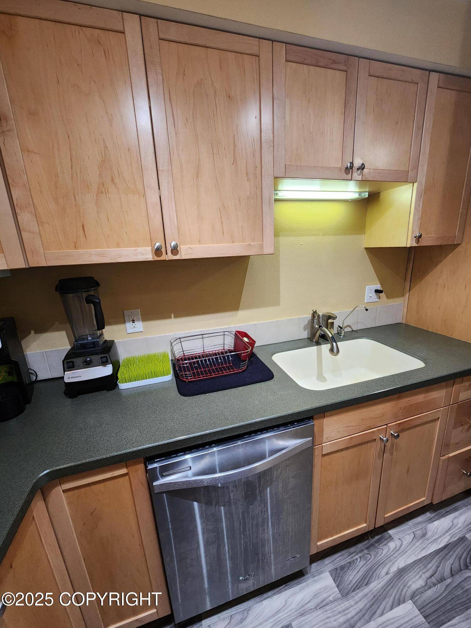 Anchorage, AK 99508,4620 Reka DR #B-24