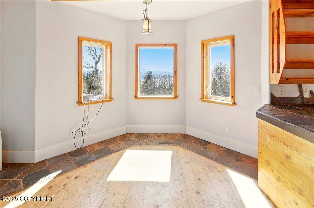 Homer, AK 99603,35735 Cloverdale CIR
