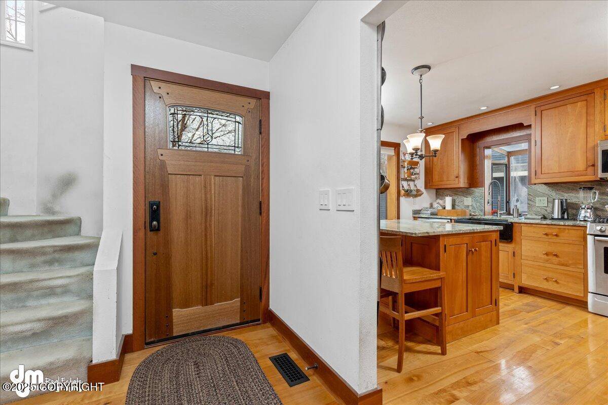 Anchorage, AK 99515,10613 Washington CIR