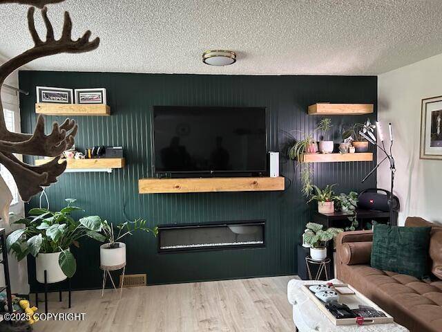 Anchorage, AK 99504,144 Grand Larry ST #3