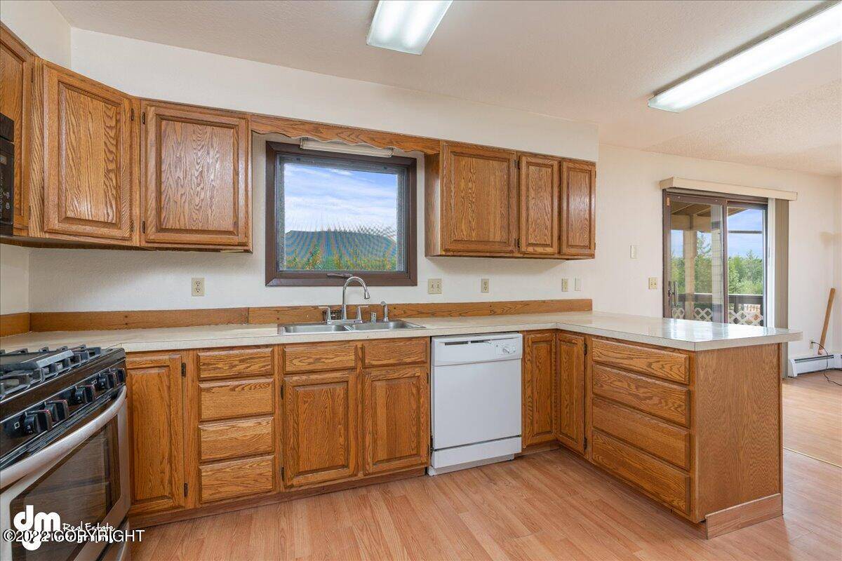 Anchorage, AK 99504,1831 Early View DR