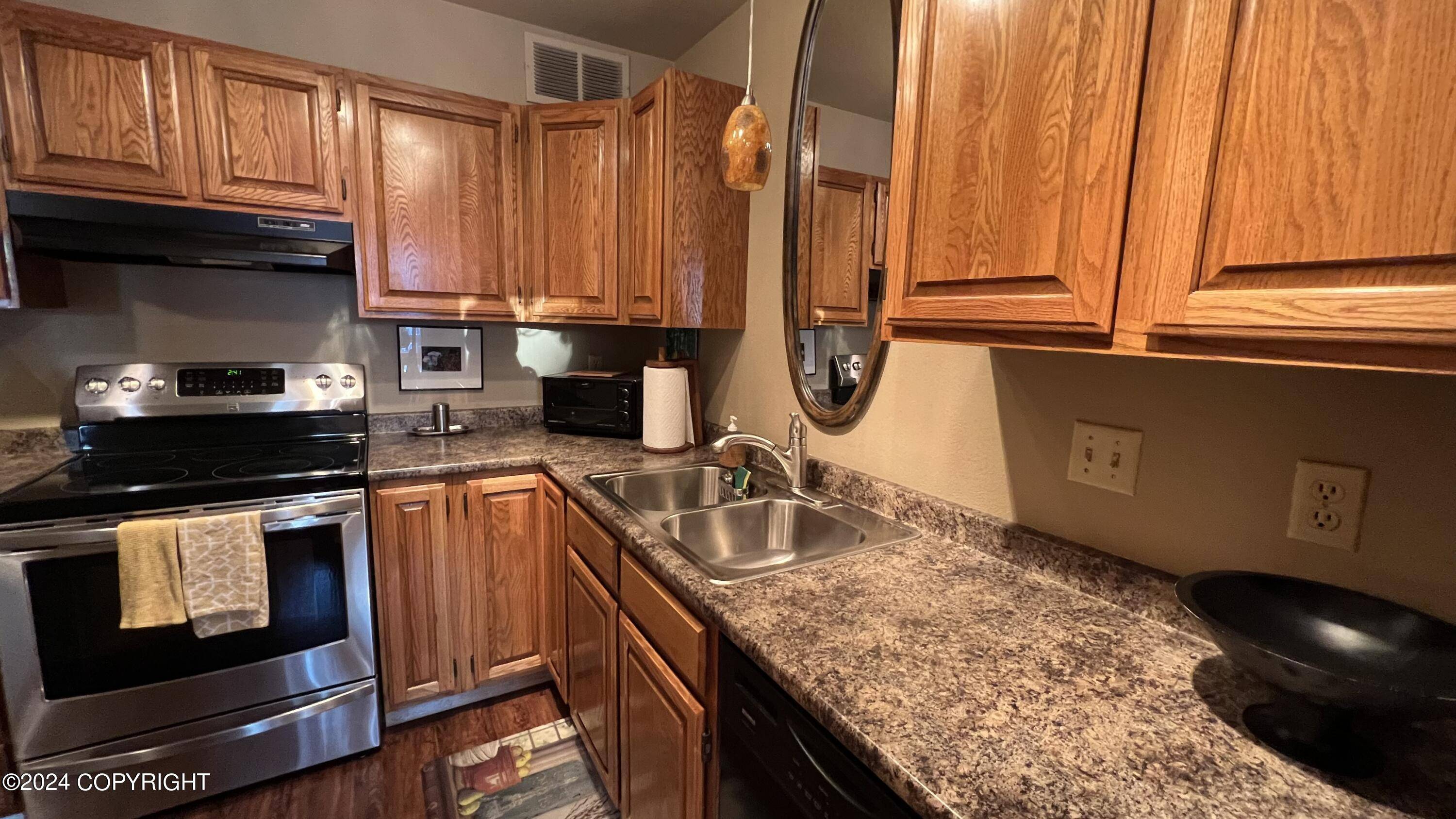 Anchorage, AK 99502,3401 W 88th AVE #14