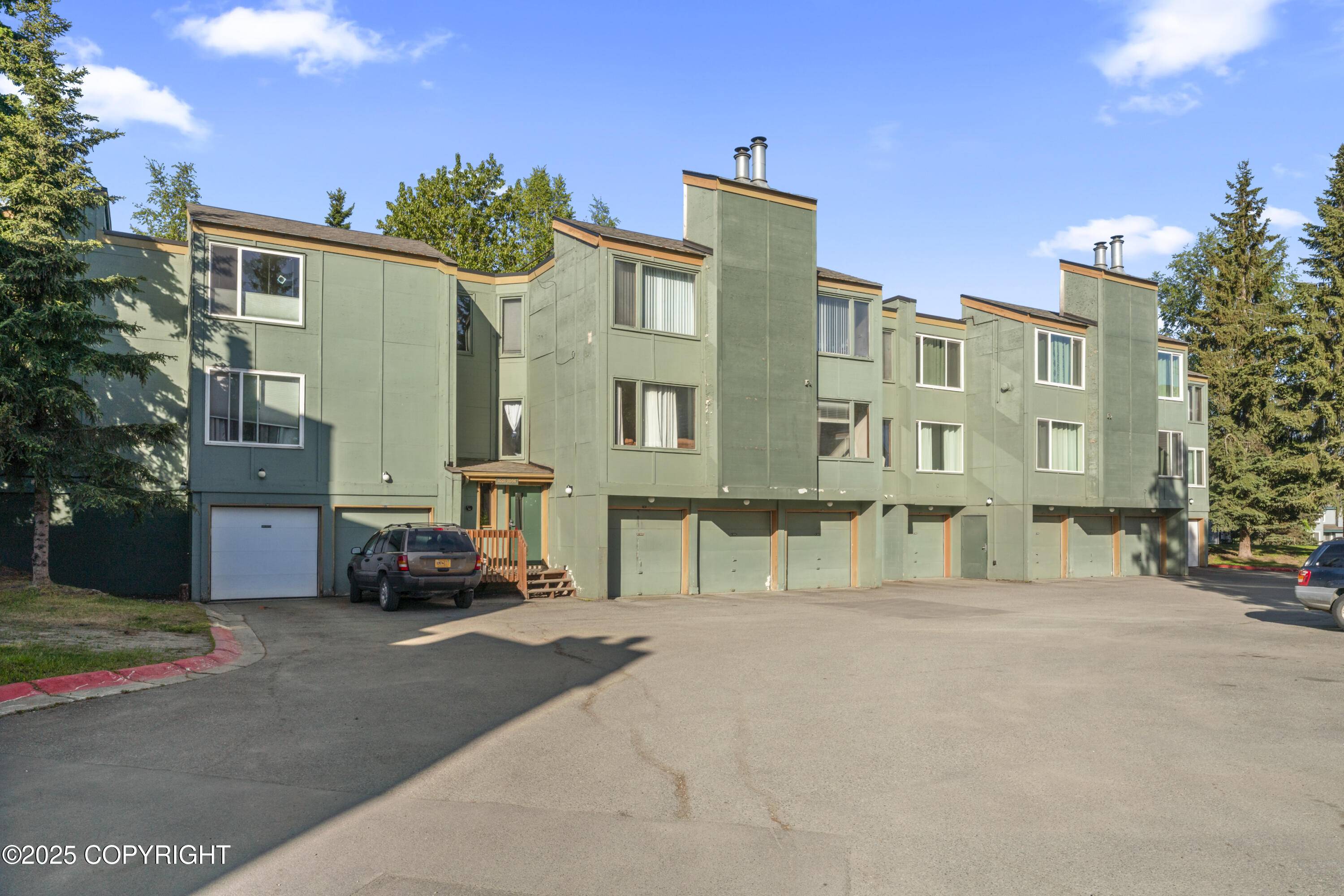 Anchorage, AK 99518,1003 Wildrose CT #1003