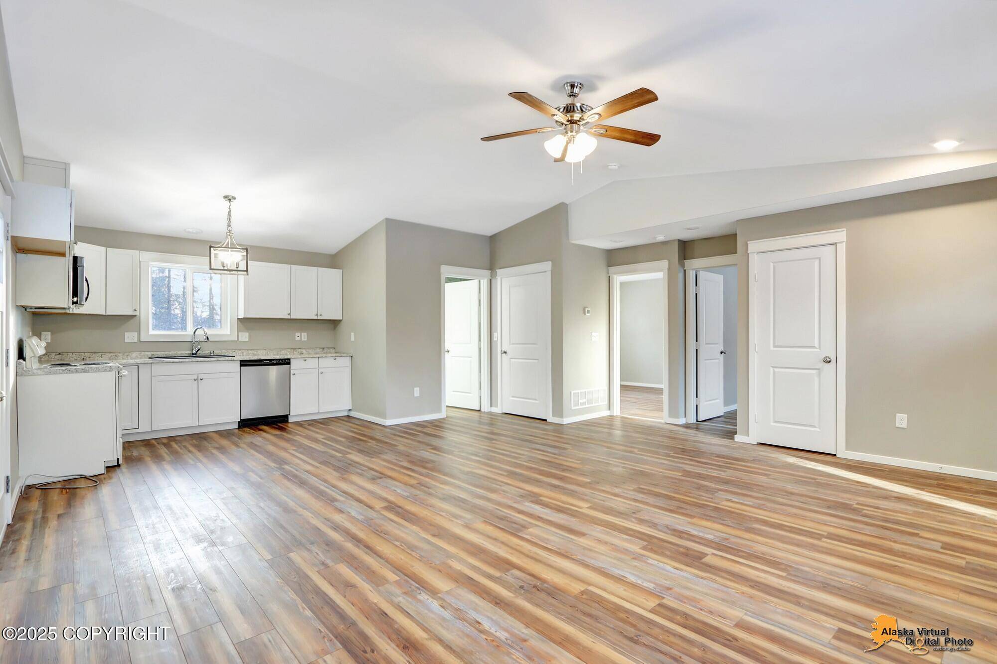 Houston, AK 99694,13439 W King Arthur DR