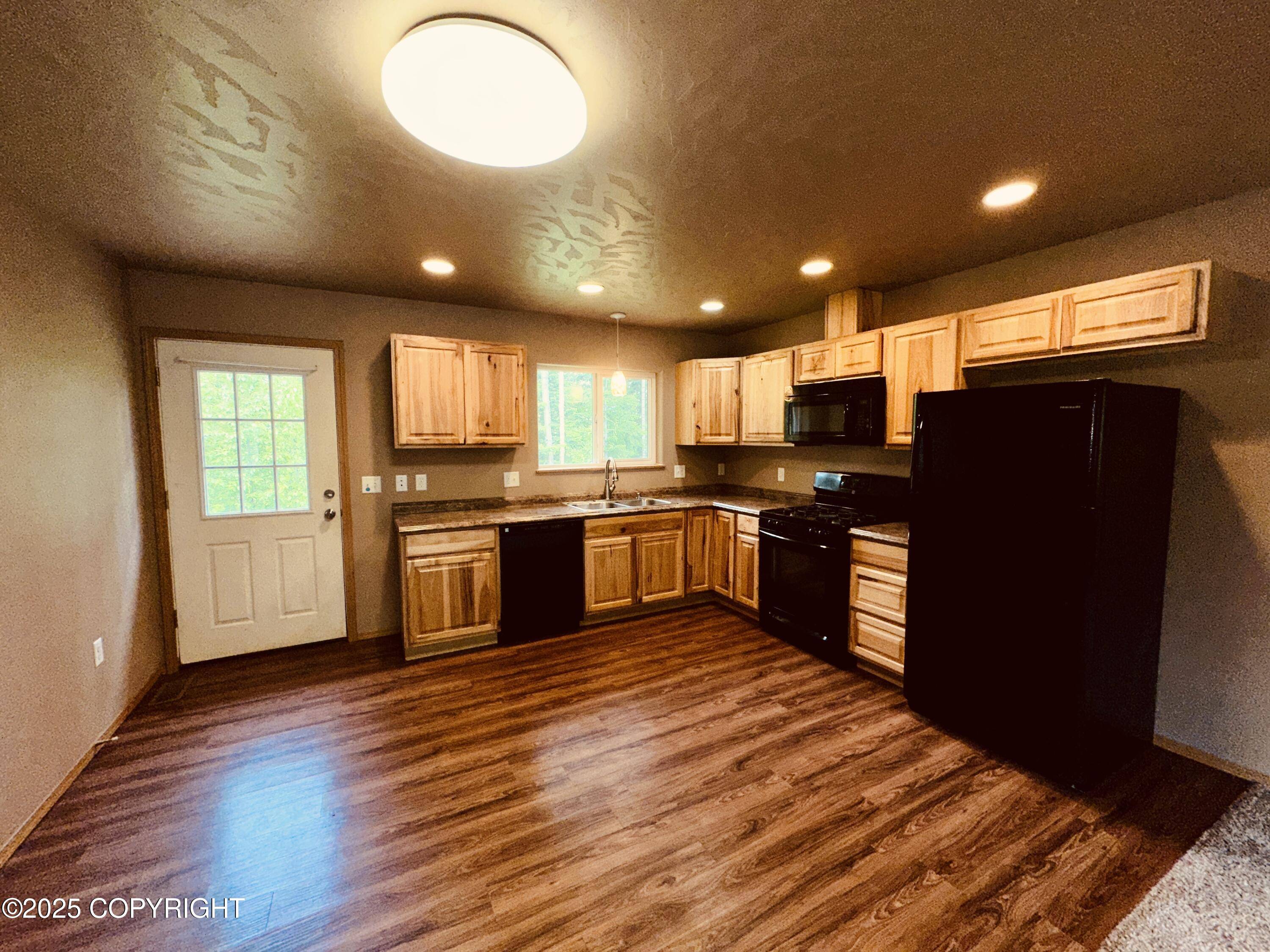Wasilla, AK 99623,6385 W Hollywood RD