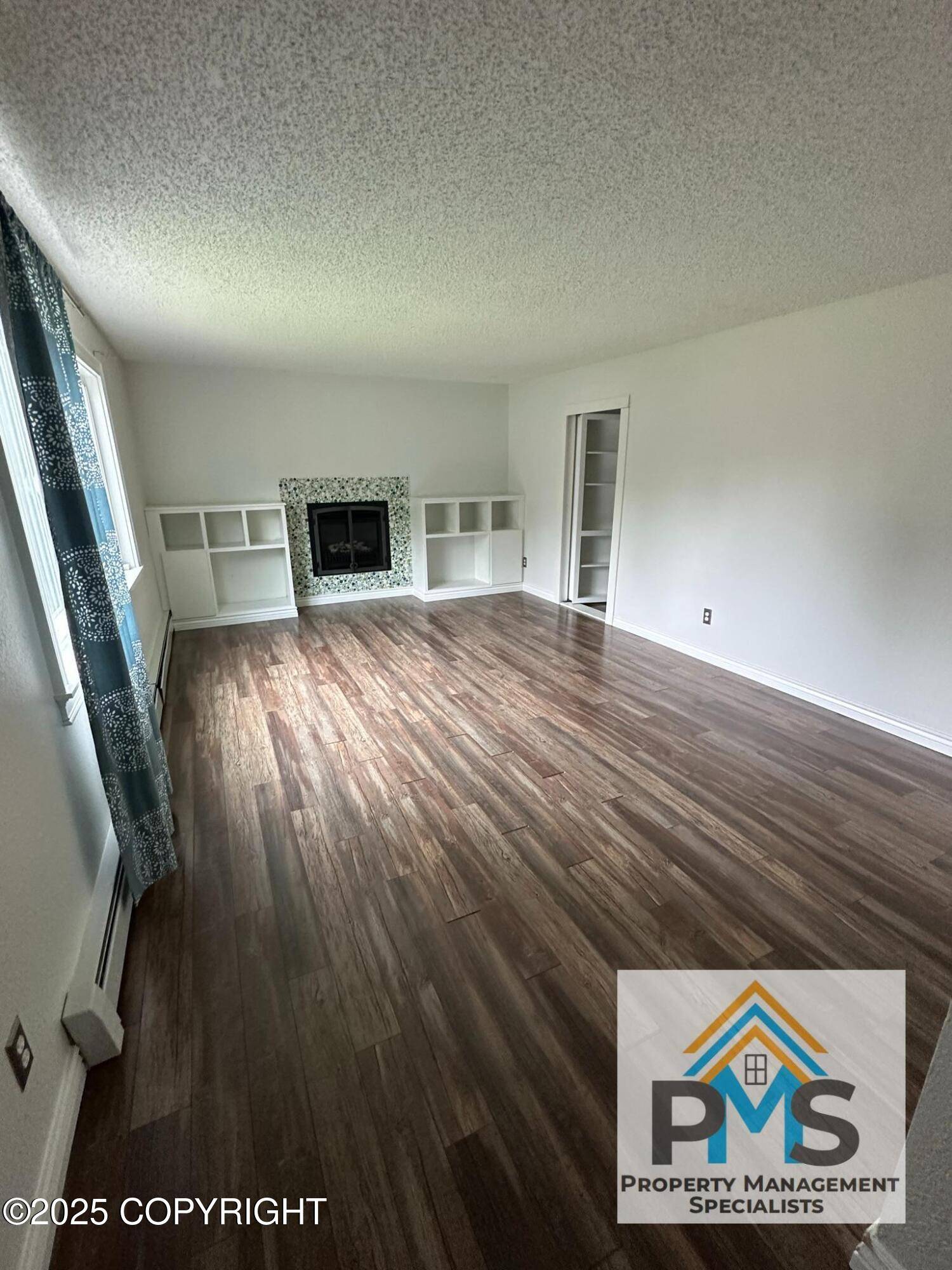Anchorage, AK 99504,6304 Citadel LN