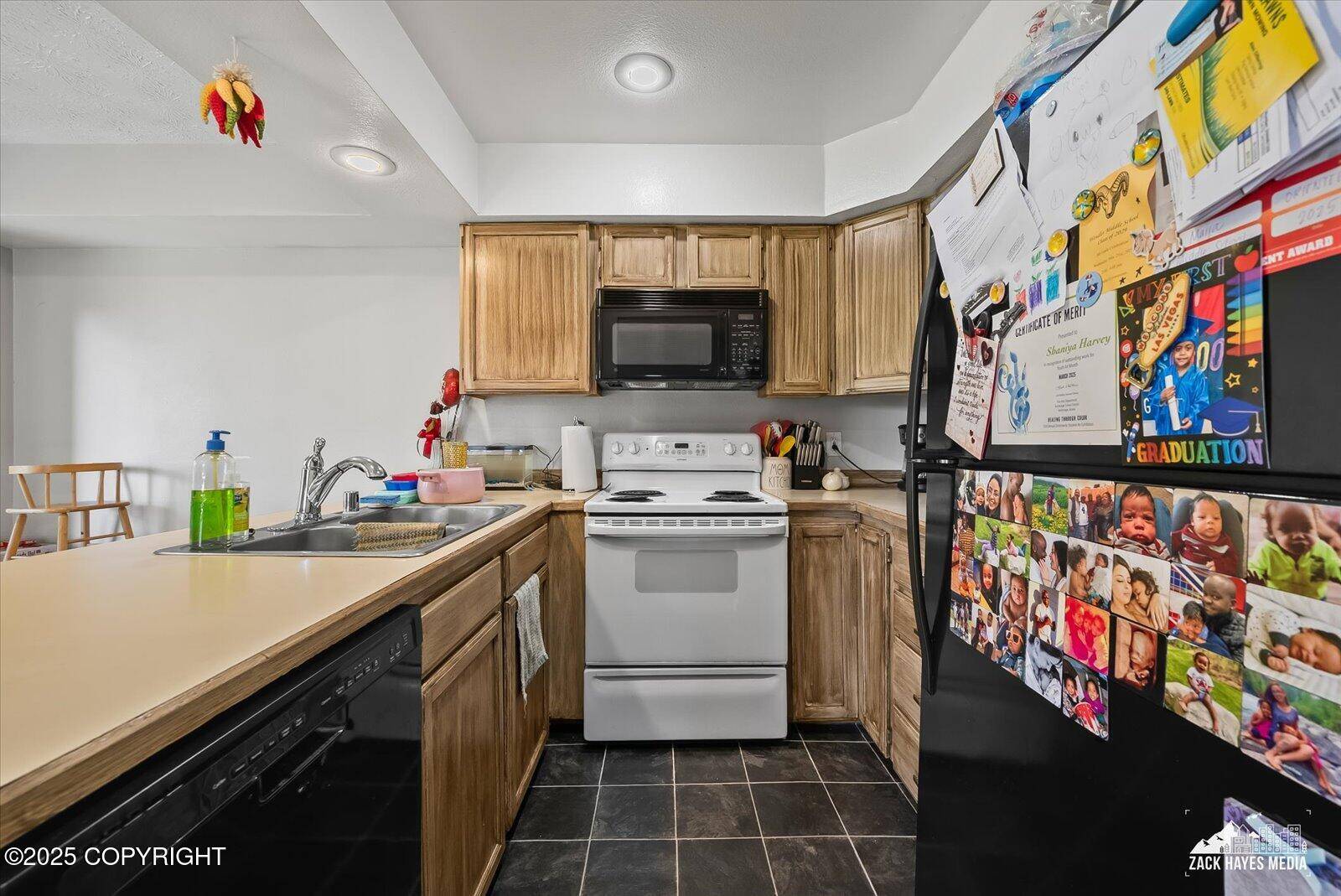 Anchorage, AK 99507,5320 Larkspur ST