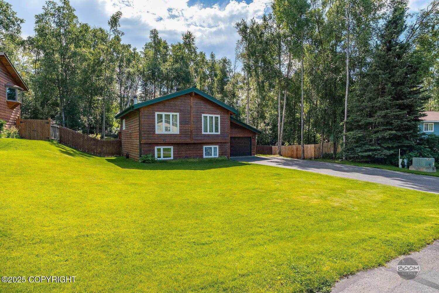 Eagle River, AK 99577,11041 Katlian DR