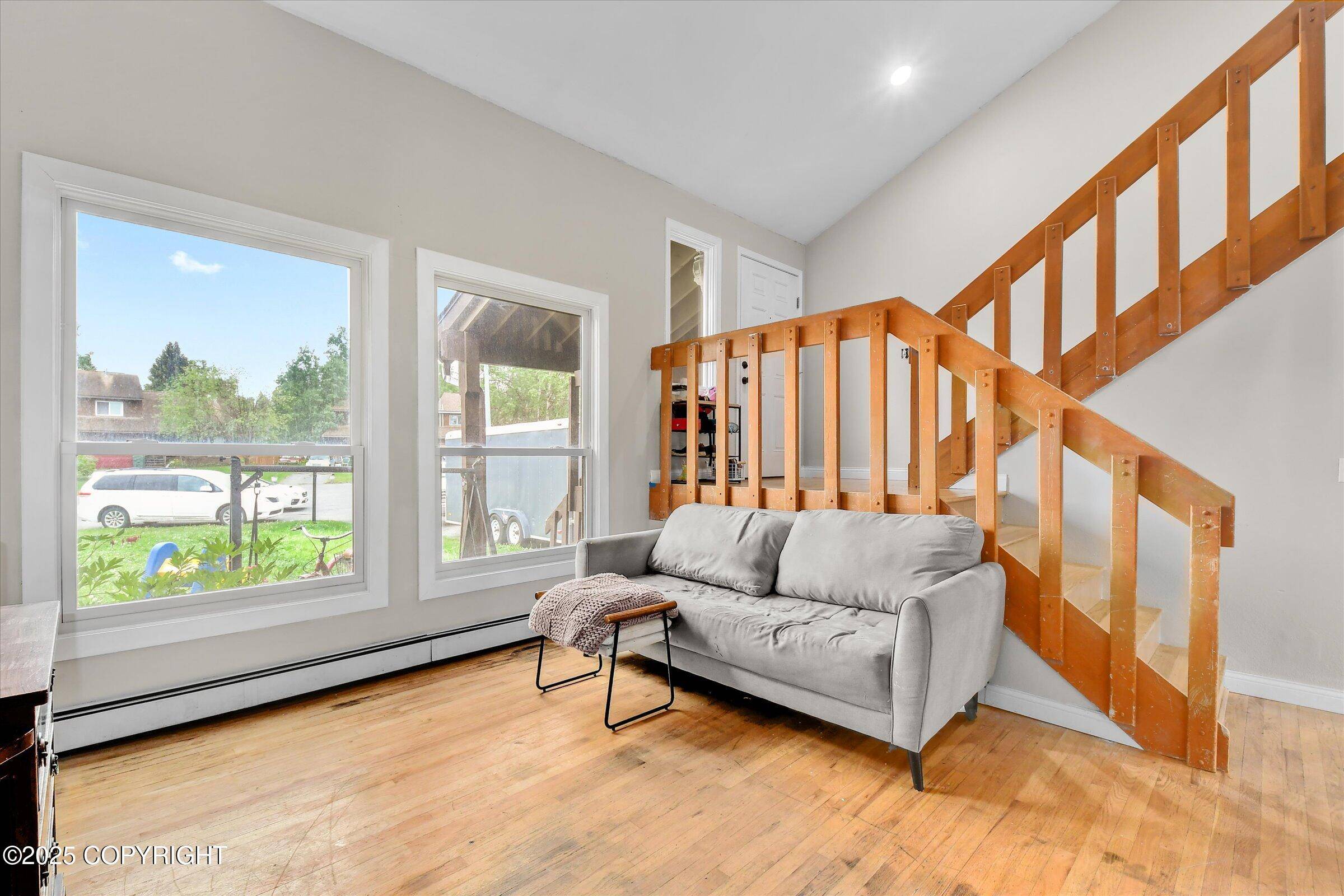 Anchorage, AK 99502,8710 Beachwood CIR