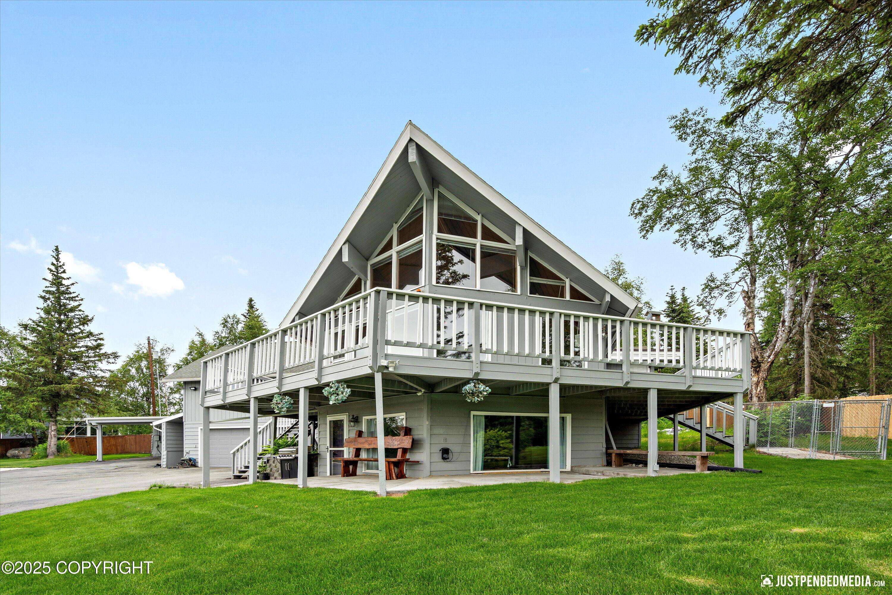 Anchorage, AK 99507,9301 Panorama DR