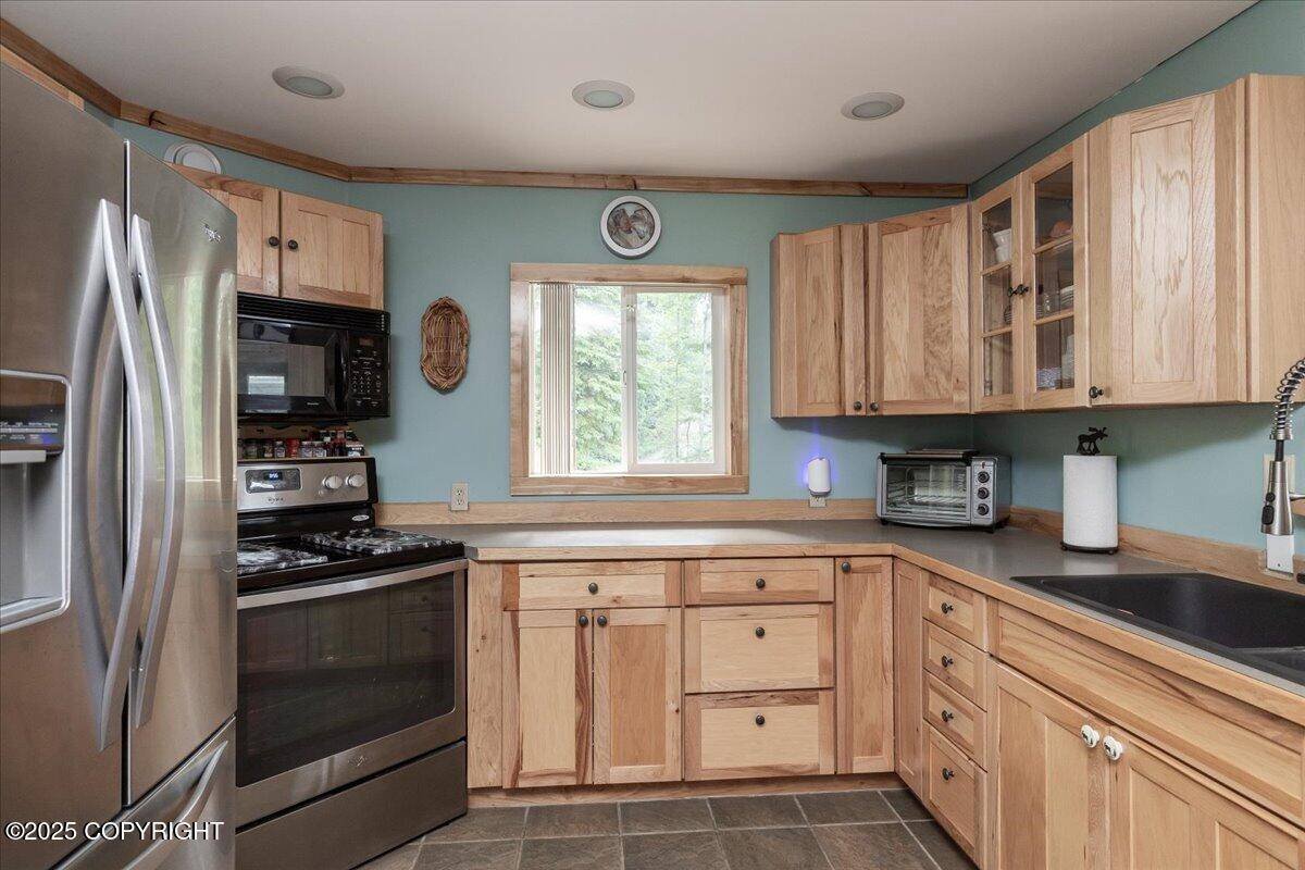 Fairbanks, AK 99709,1685 Taroka DR