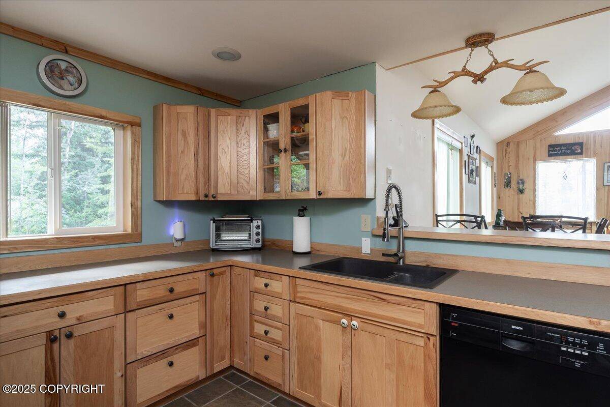 Fairbanks, AK 99709,1685 Taroka DR